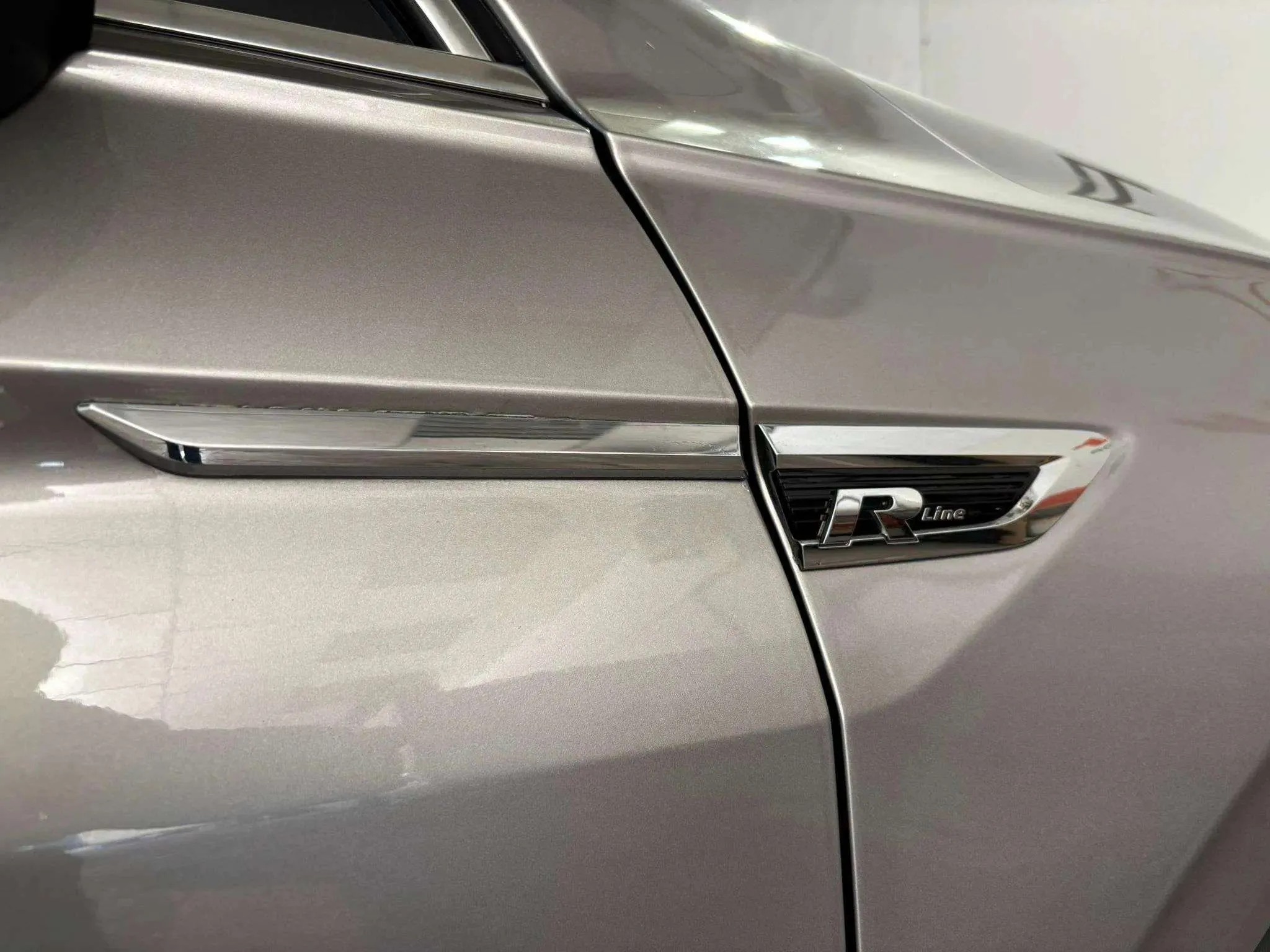 Volkswagen Tiguan R-Line 2.0 TDI DSG - foto 17