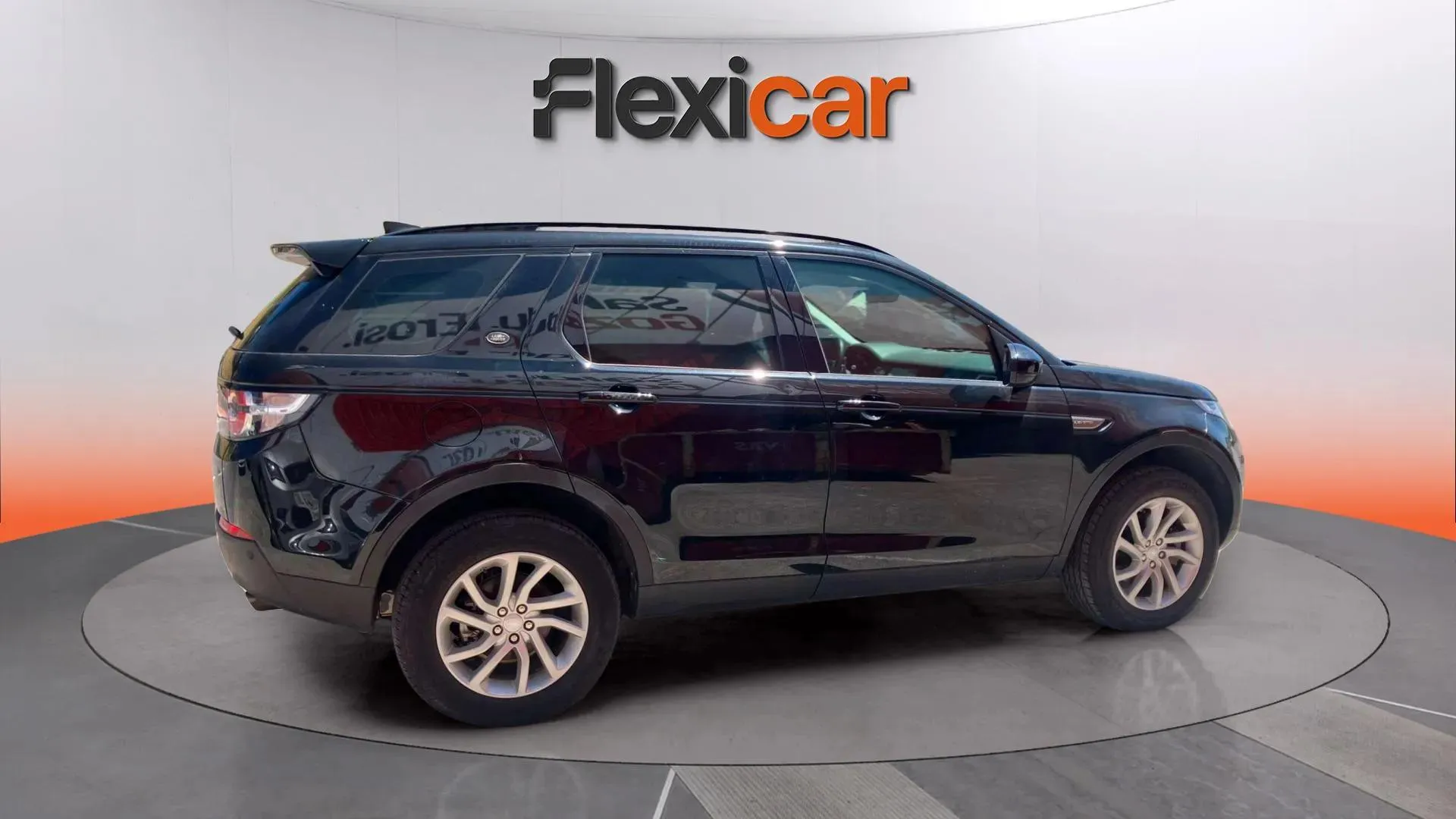 Land Rover Discovery Sport 2.0D TD4 AWD HSE - foto 10