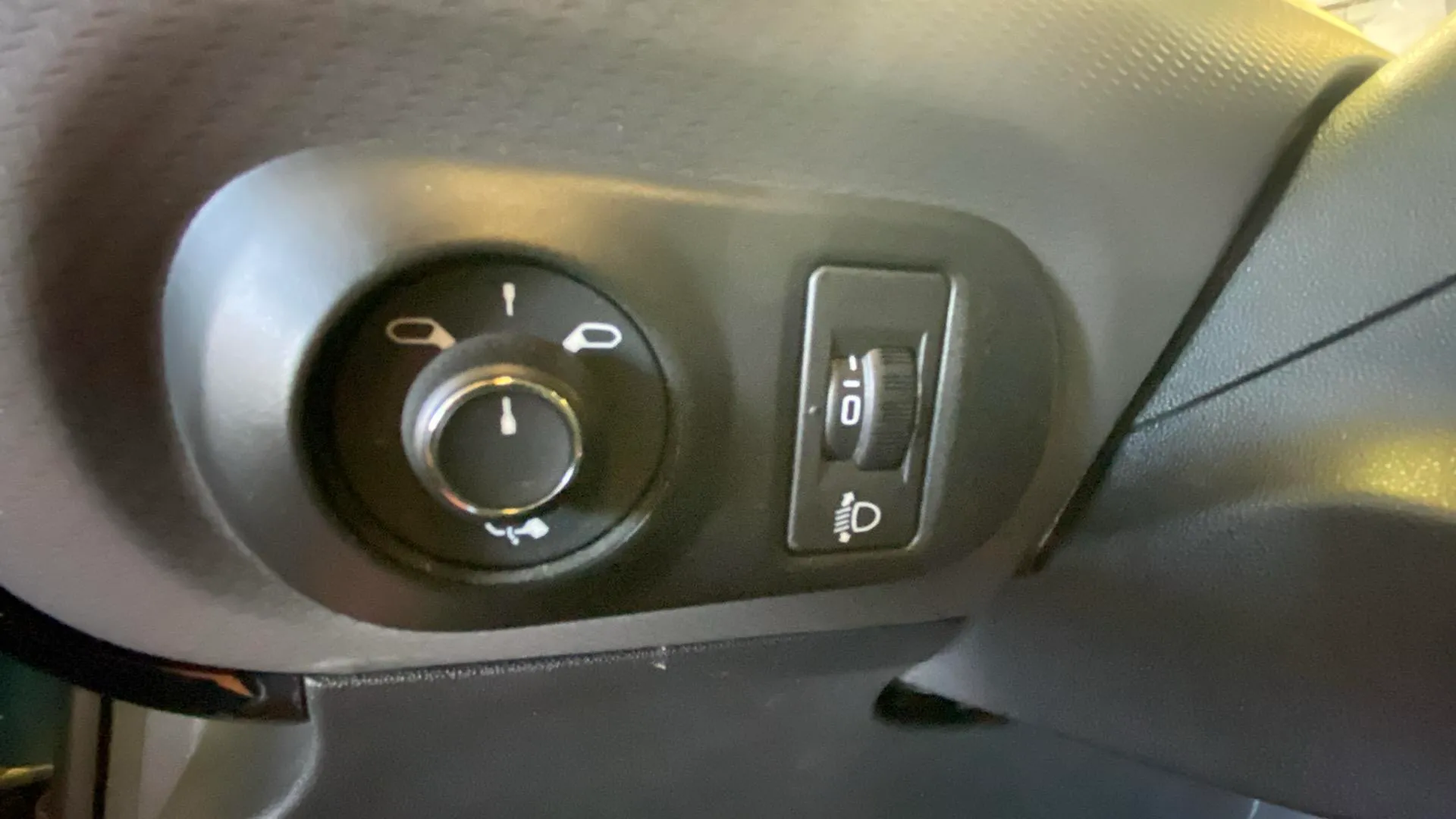 Citroën C4 Cactus PureTech 110 Shine - foto 30
