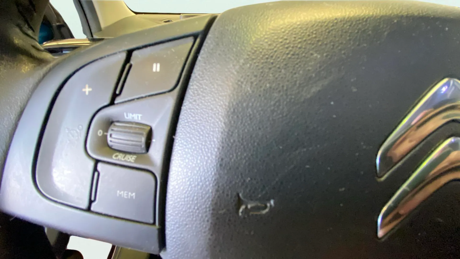 Citroën C4 Cactus PureTech 110 Shine - foto 15