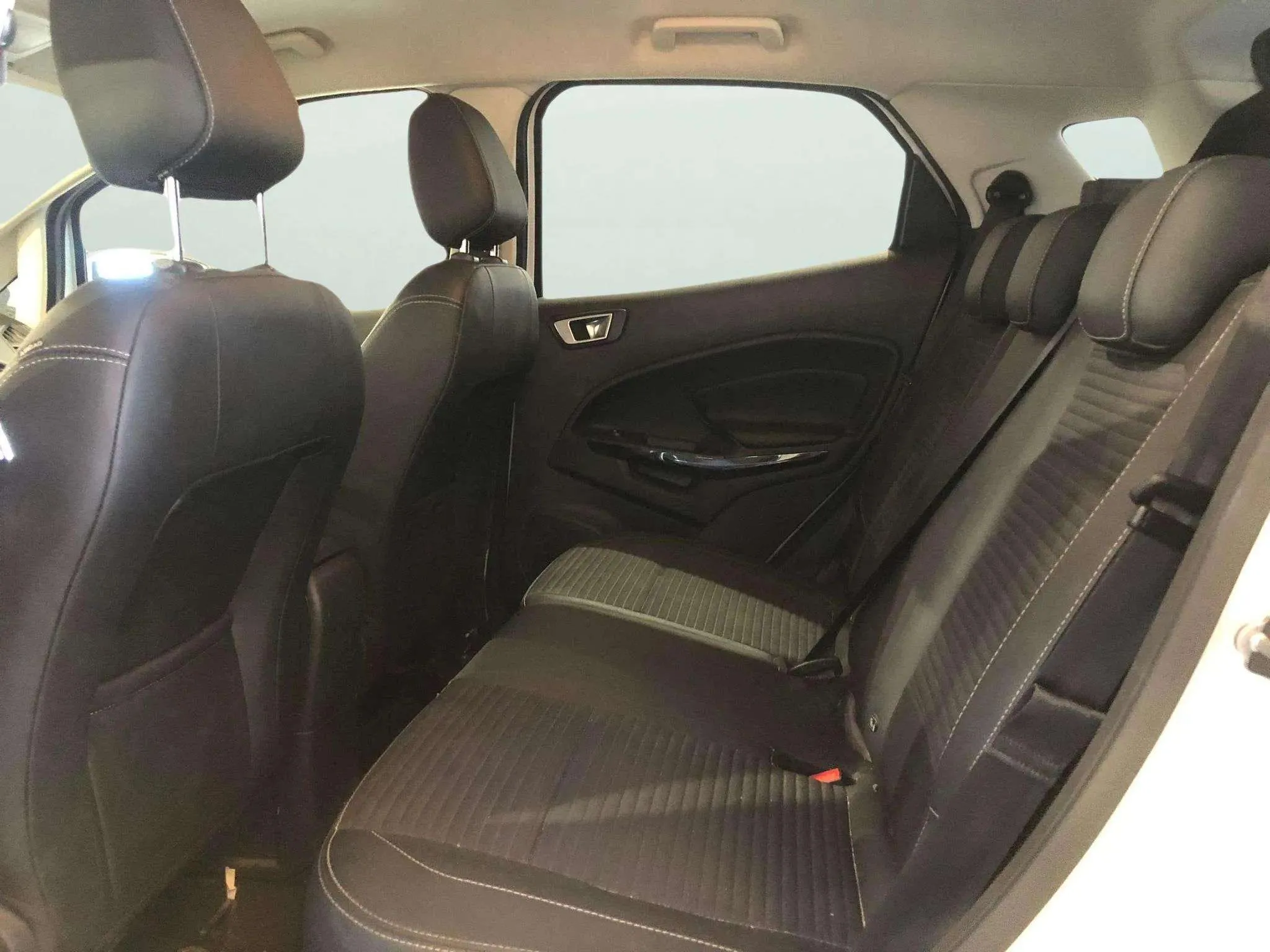 Ford EcoSport 1.0T EcoBoost Active - foto 6