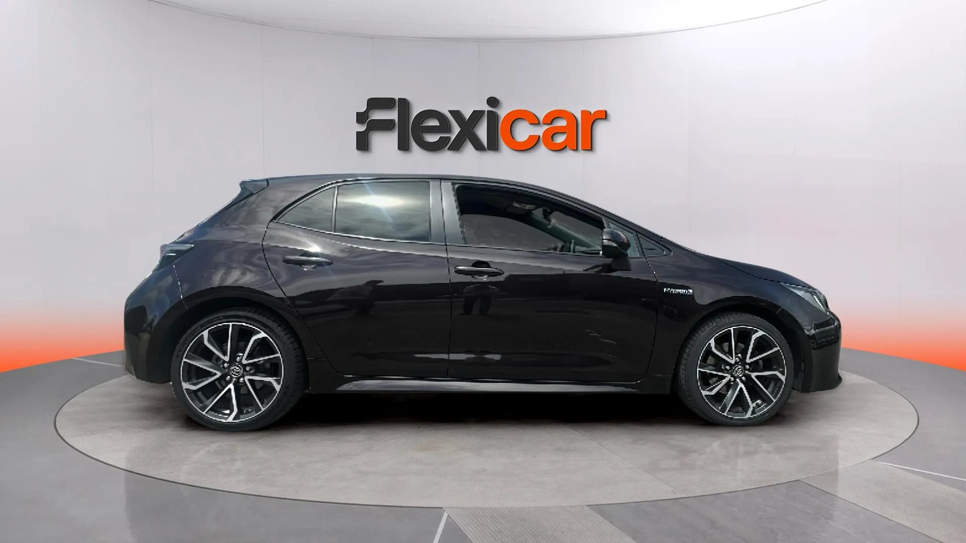Toyota Corolla 2.0 180H Advance E-CVT - foto 4