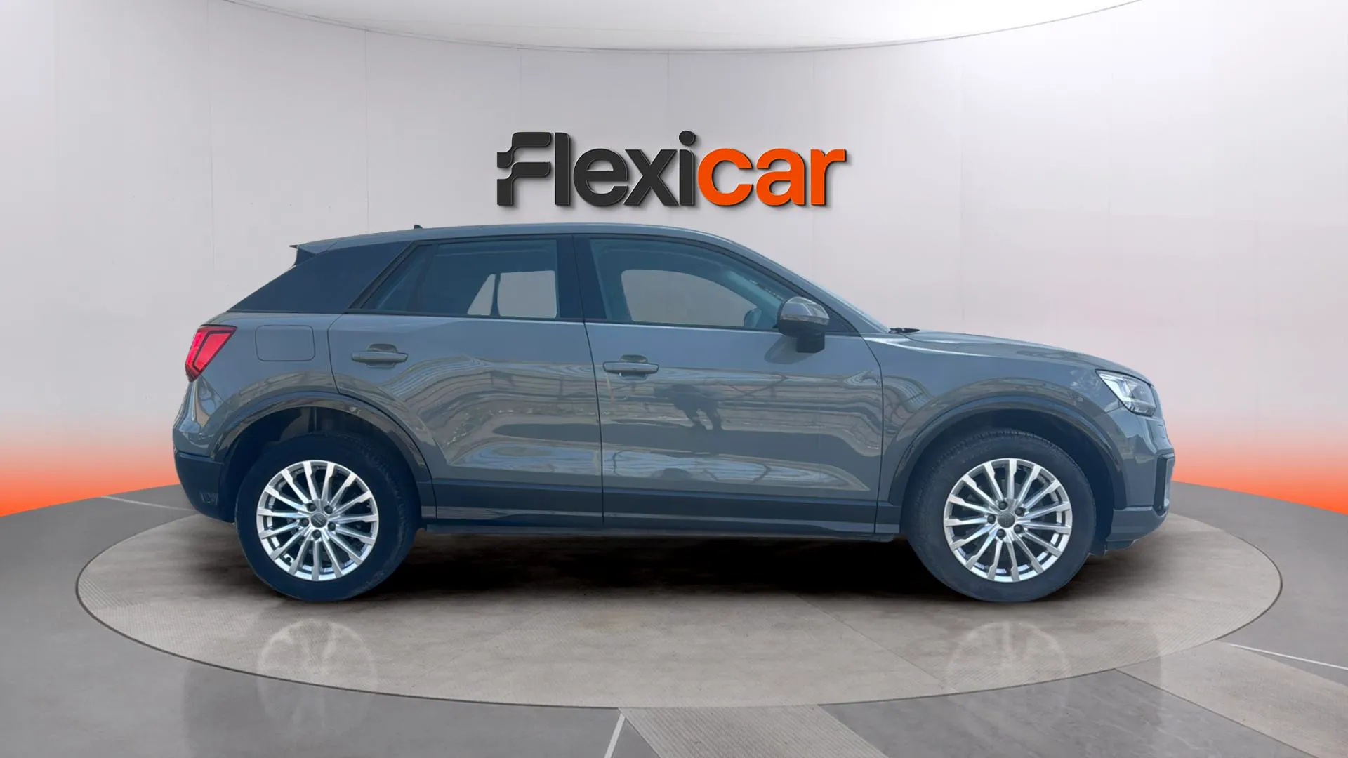 Audi Q2 Design 30 TFSI - foto 2