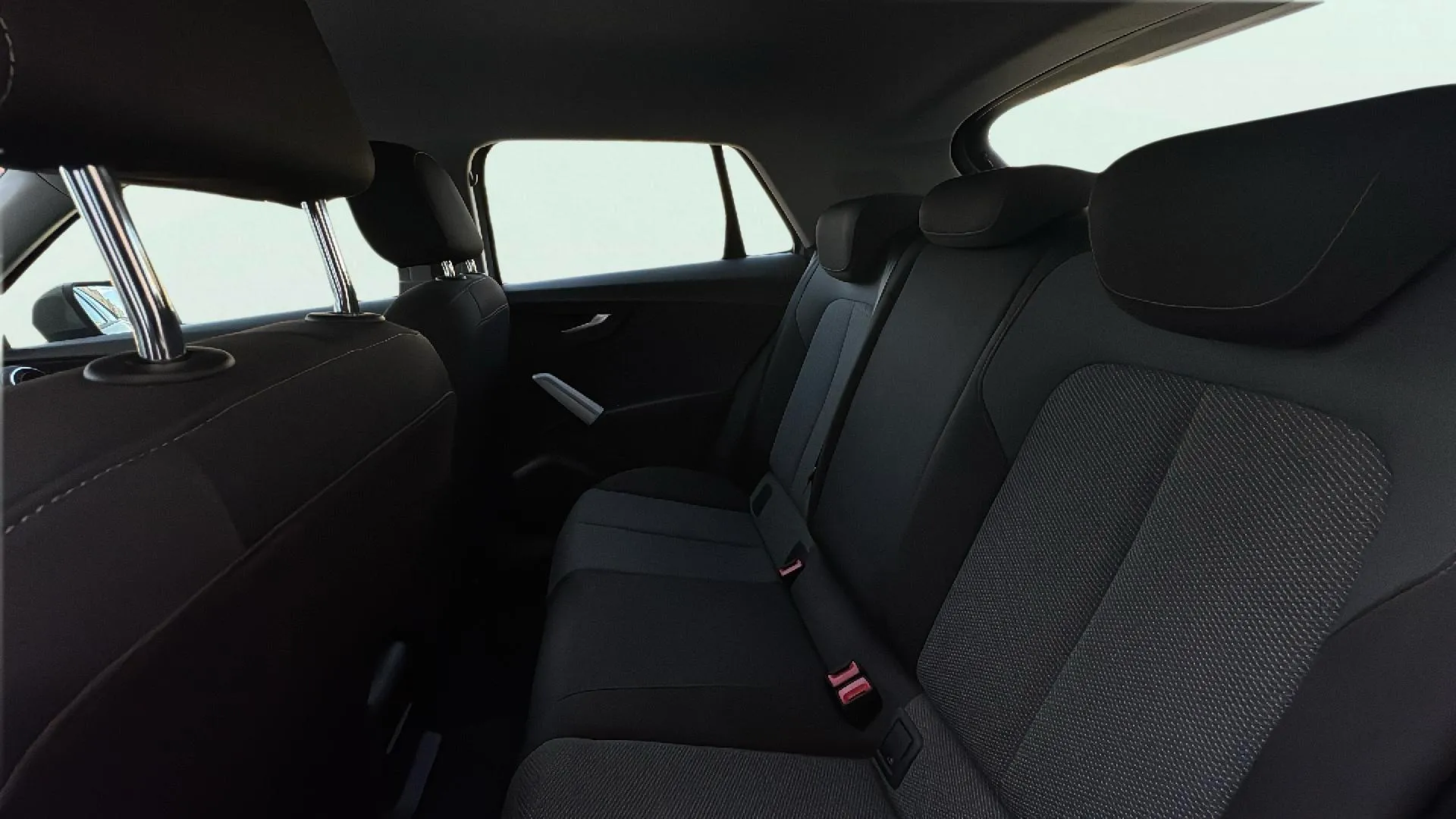 Audi Q2 Design 30 TFSI - foto 17