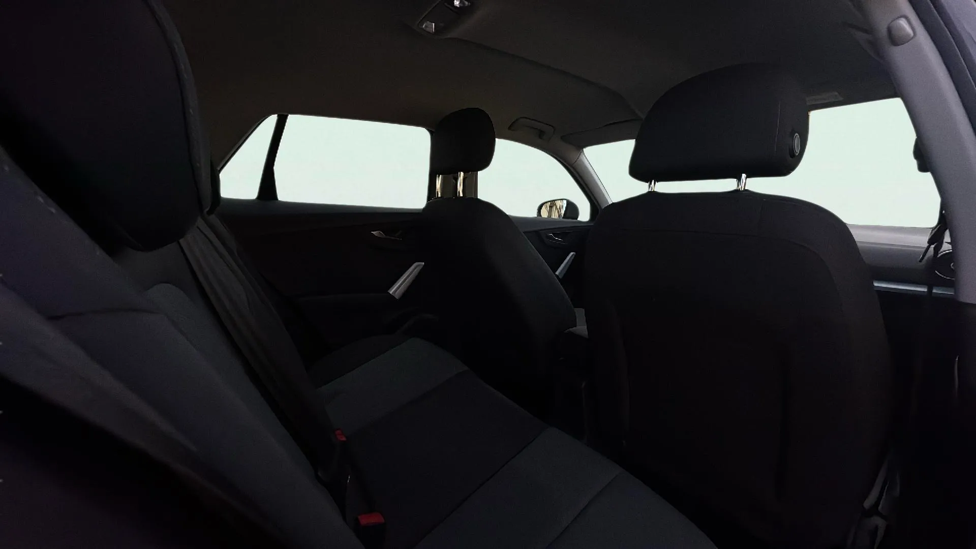 Audi Q2 Design 30 TFSI - foto 16