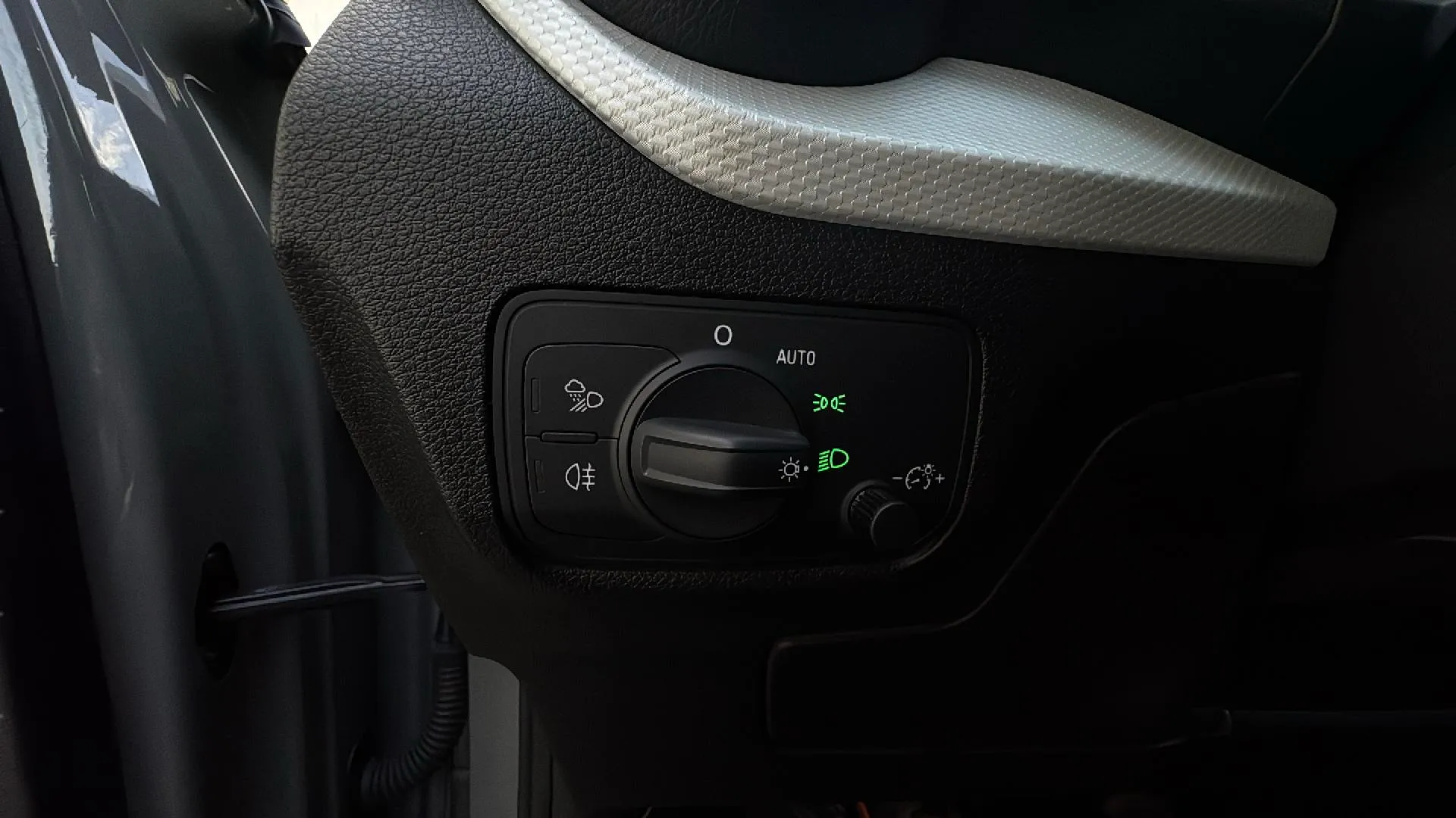Audi Q2 Design 30 TFSI - foto 13