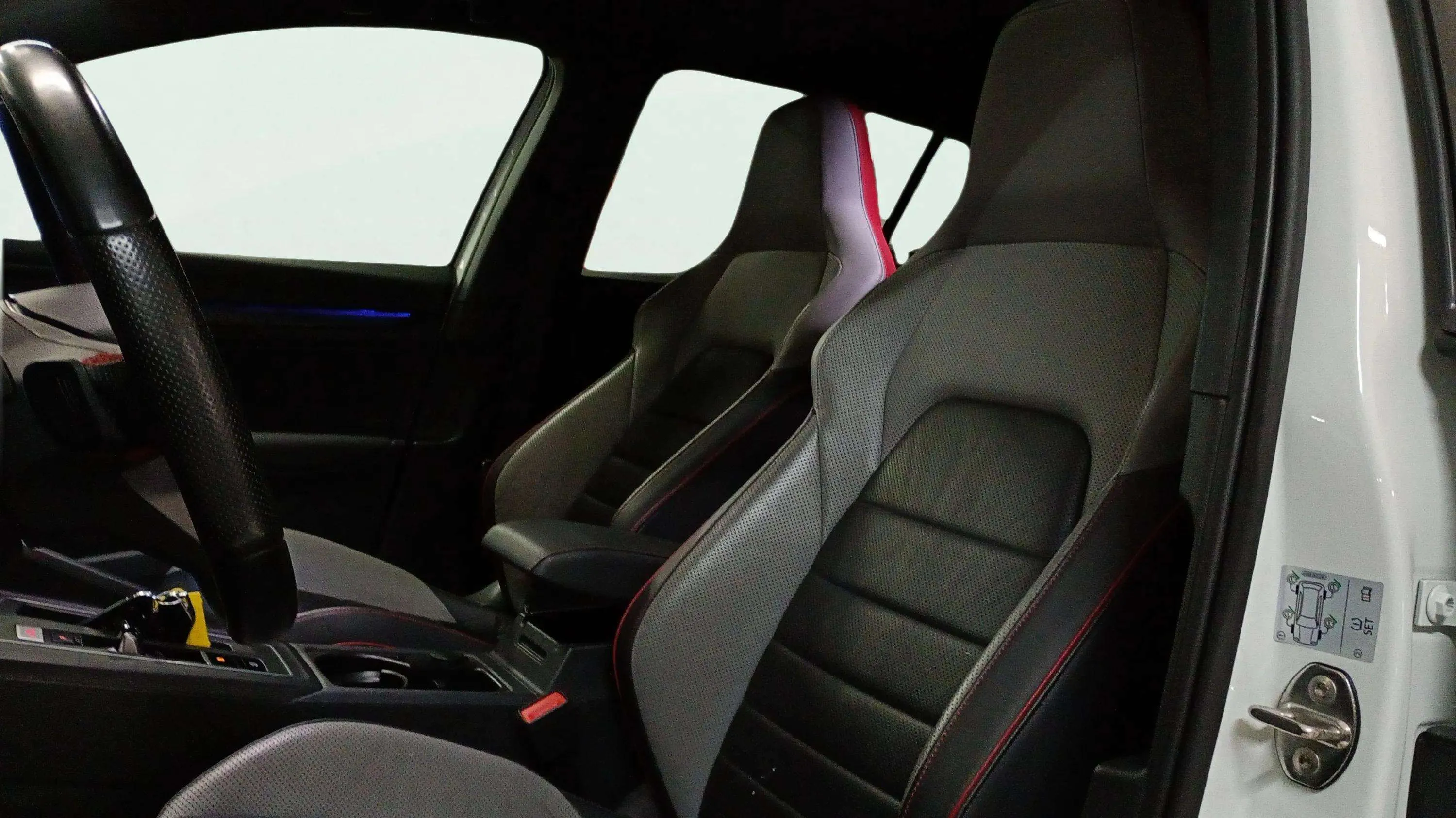 Volkswagen Golf GTI Clubsport 2.0 TSI DSG - foto 19