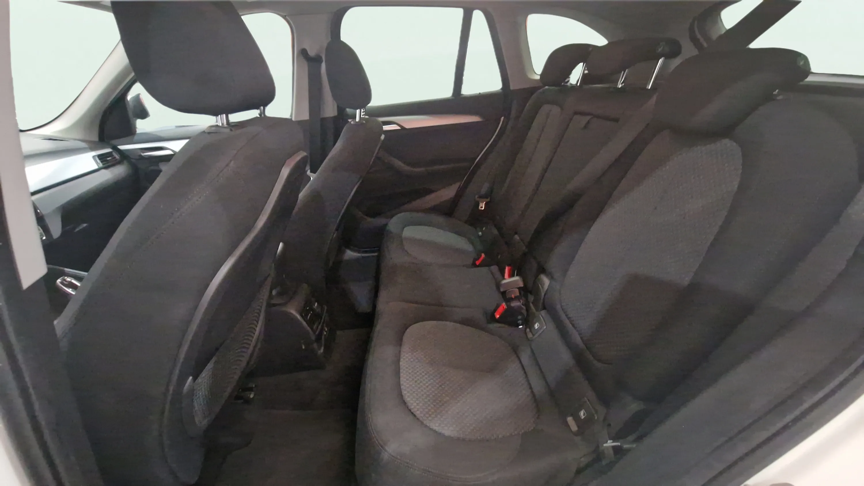 BMW X1 sDrive16d - foto 11