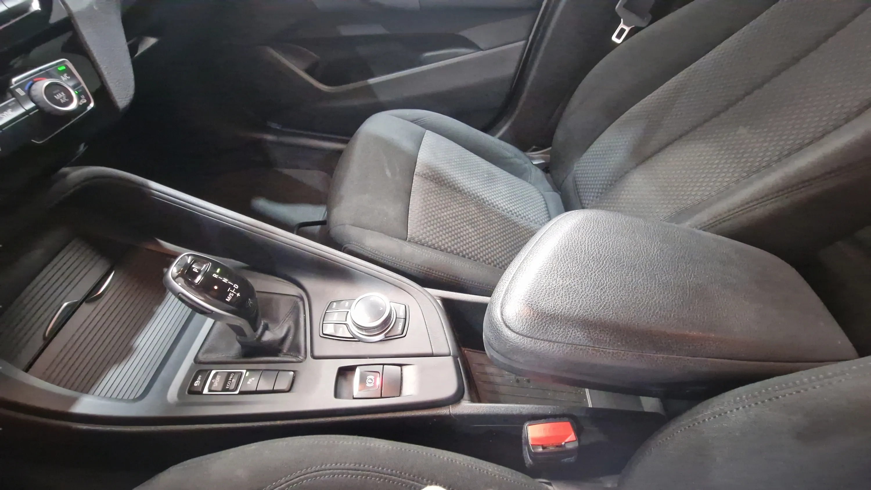 BMW X1 sDrive16d - foto 25