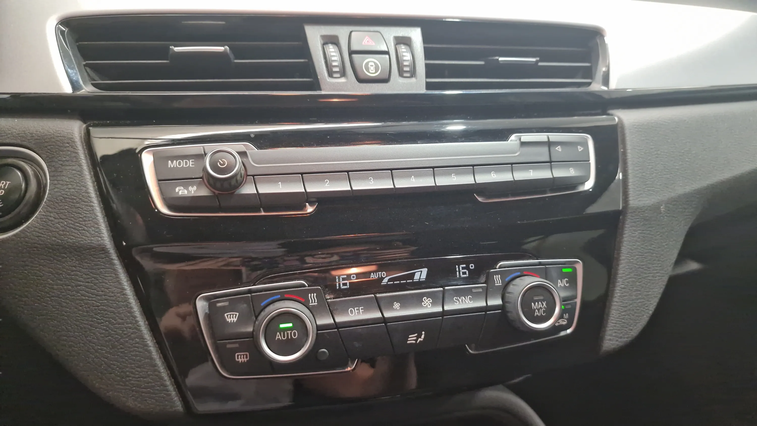 BMW X1 sDrive16d - foto 23