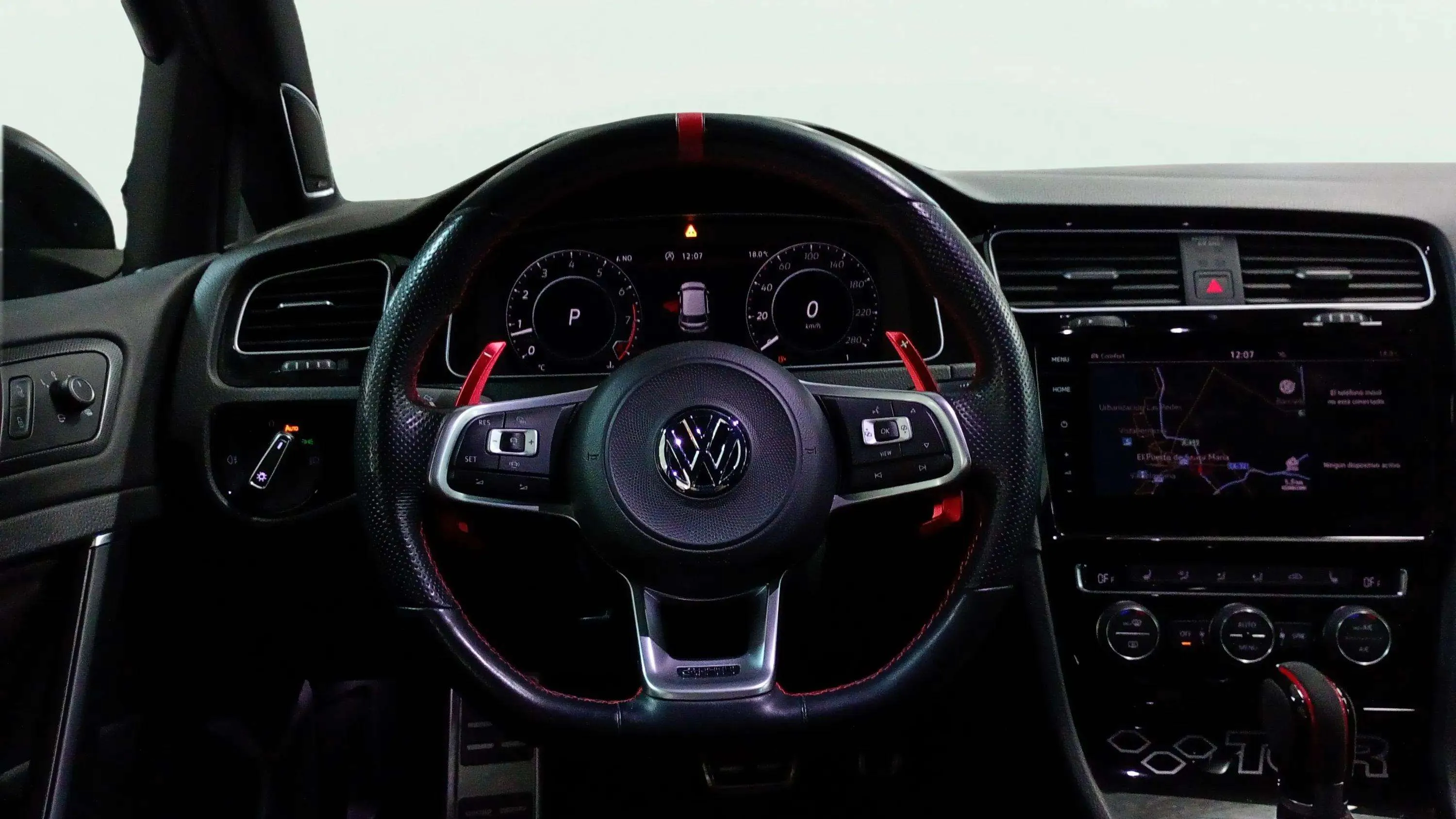 Volkswagen Golf GTI TCR 2.0 TSI DSG - foto 11
