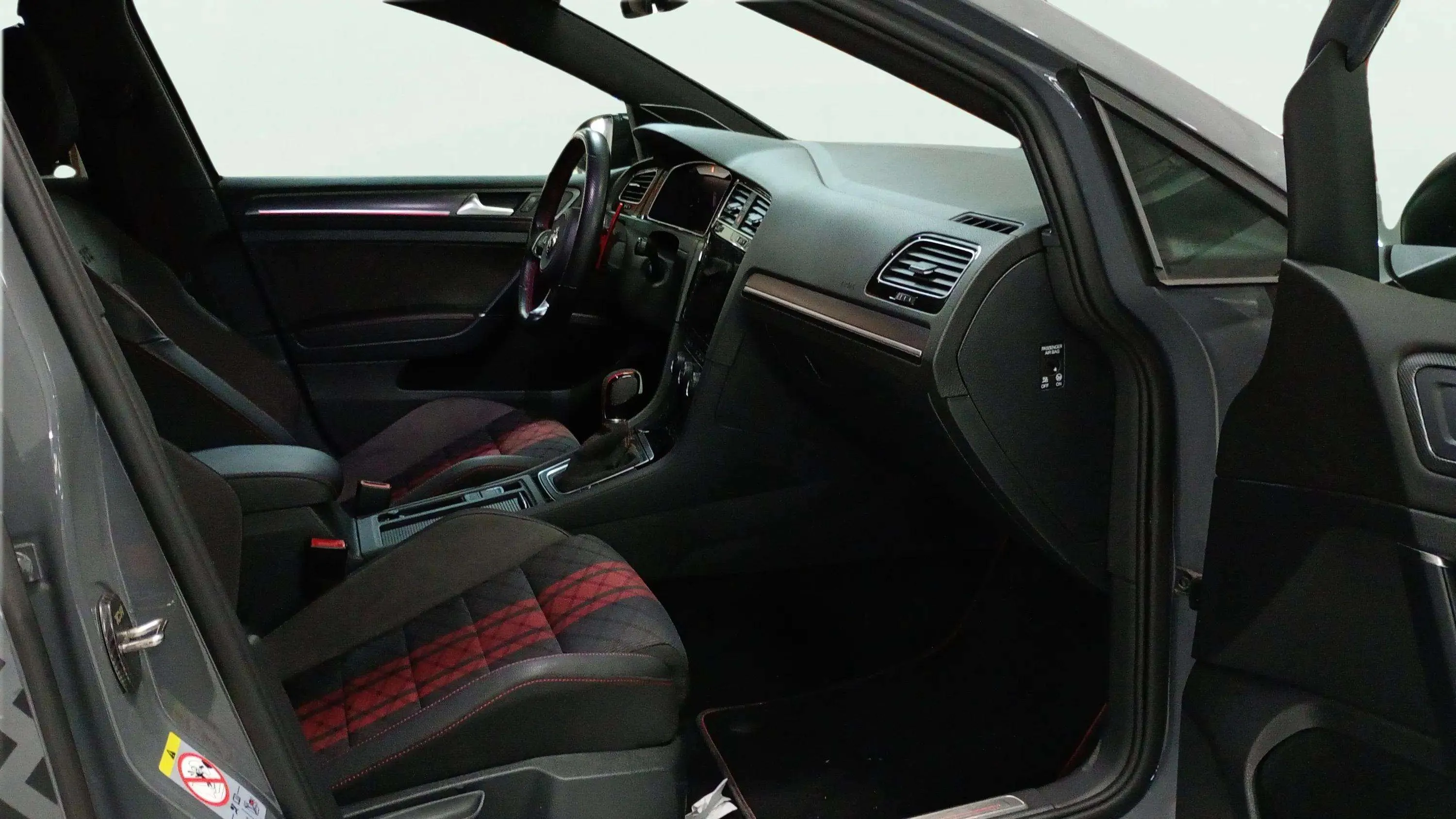 Volkswagen Golf GTI TCR 2.0 TSI DSG - foto 13