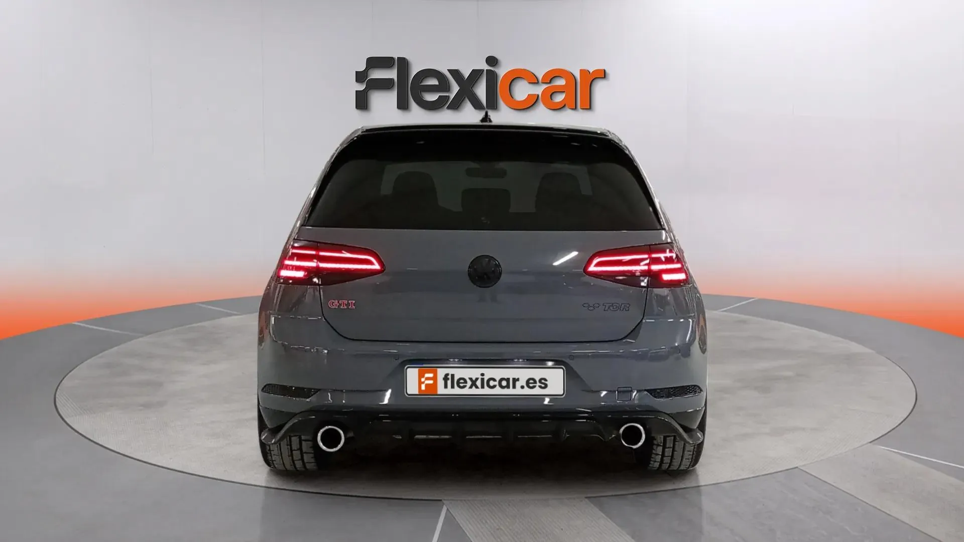 Volkswagen Golf GTI TCR 2.0 TSI DSG - foto 5
