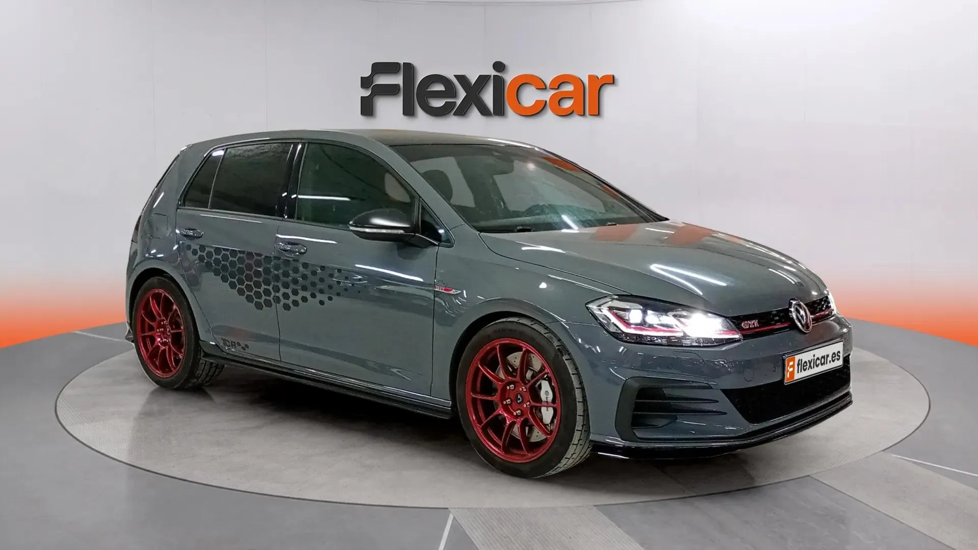 Volkswagen Golf GTI TCR 2.0 TSI DSG