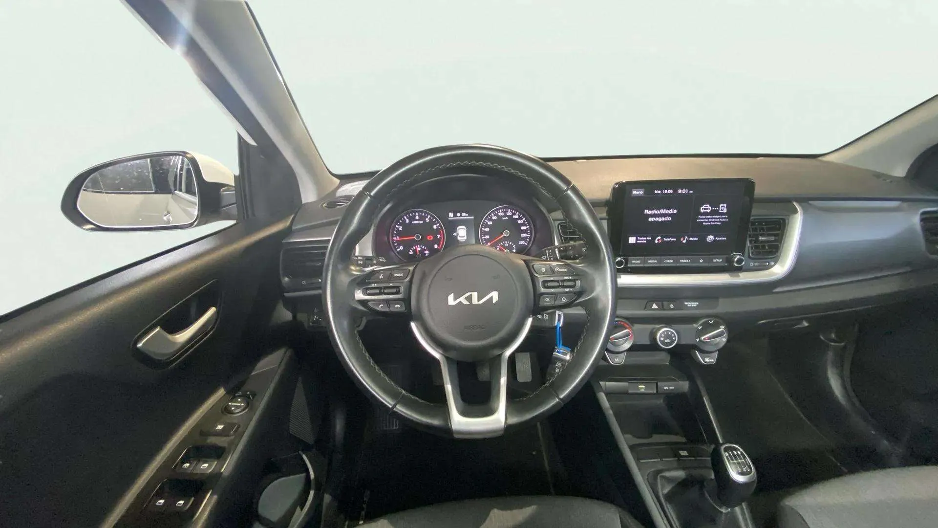 Kia Stonic 1.0 T-GDi MHEV iMT Concept - foto 14