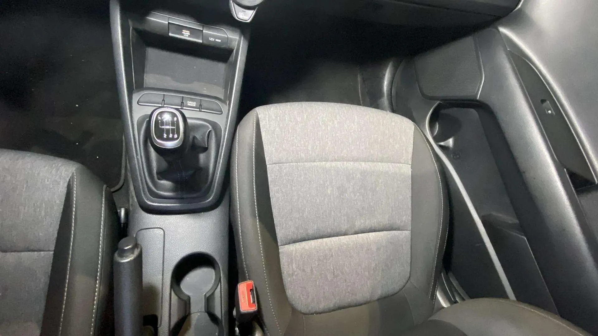Kia Stonic 1.0 T-GDi MHEV iMT Concept - foto 30