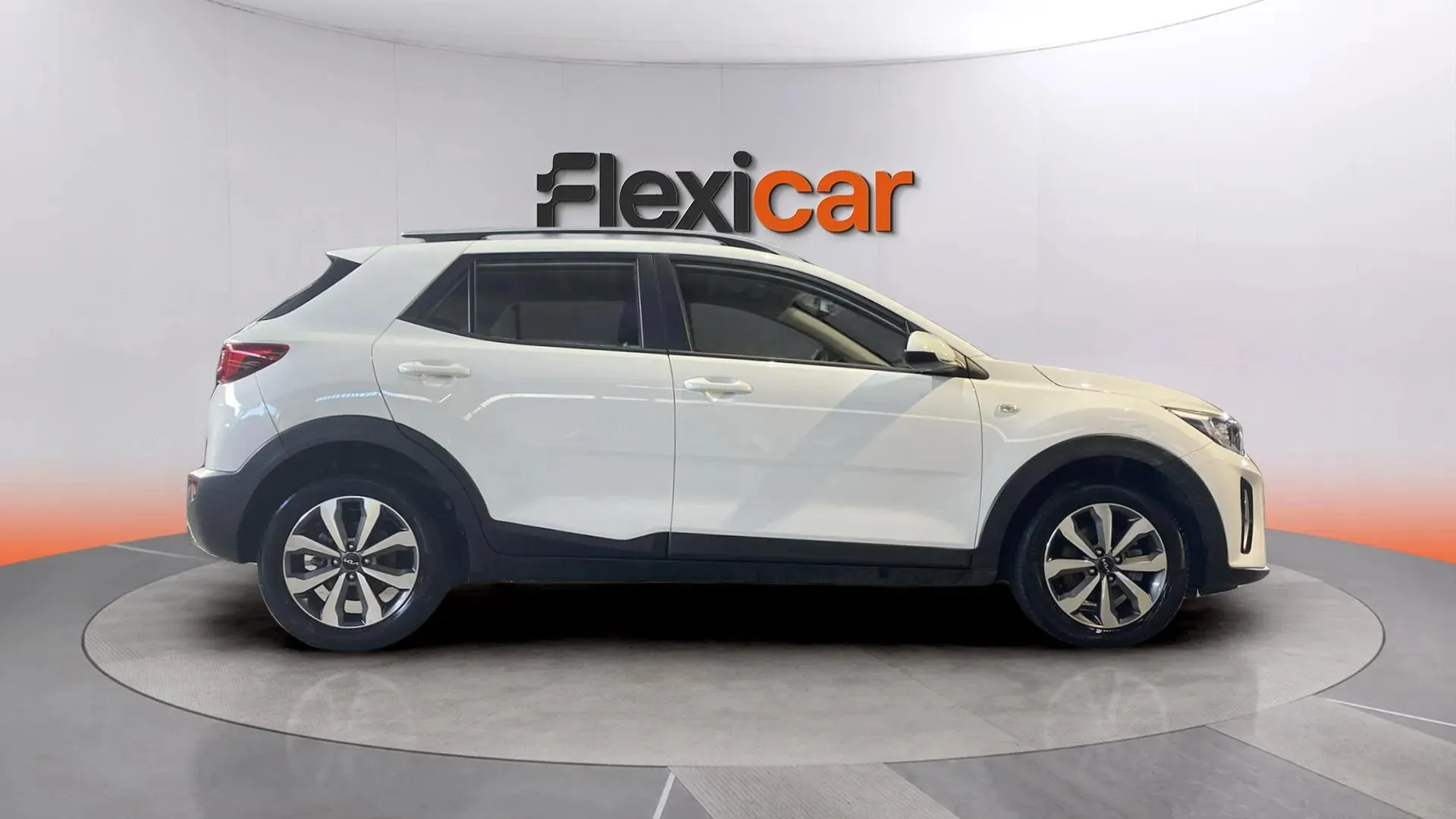 Kia Stonic 1.0 T-GDi MHEV iMT Concept - foto 8