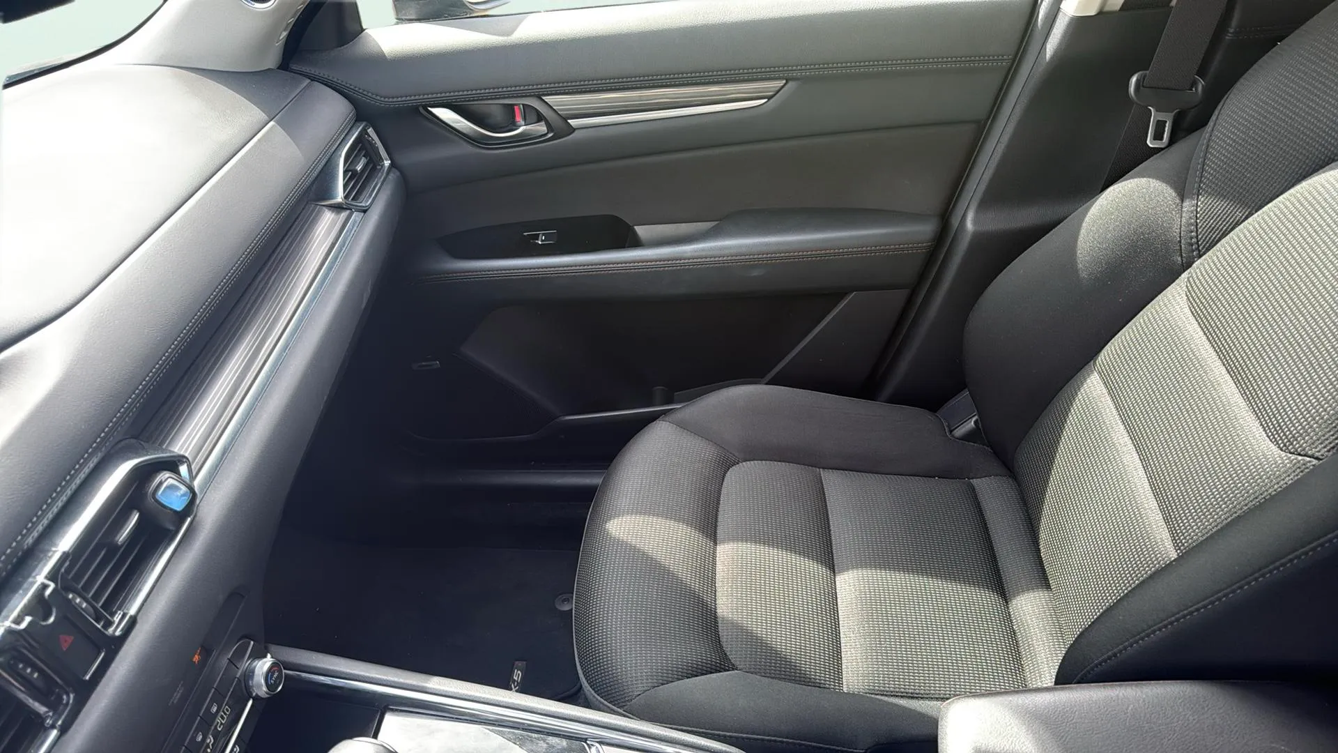 Mazda CX-5 2.2 D AWD Zenith Saf. - foto 16