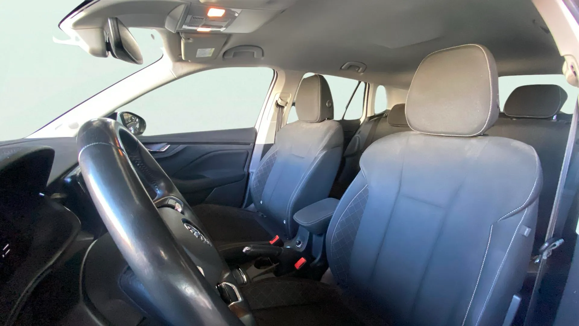 Škoda Kamiq 1.0 TSI DSG Ambition - foto 13