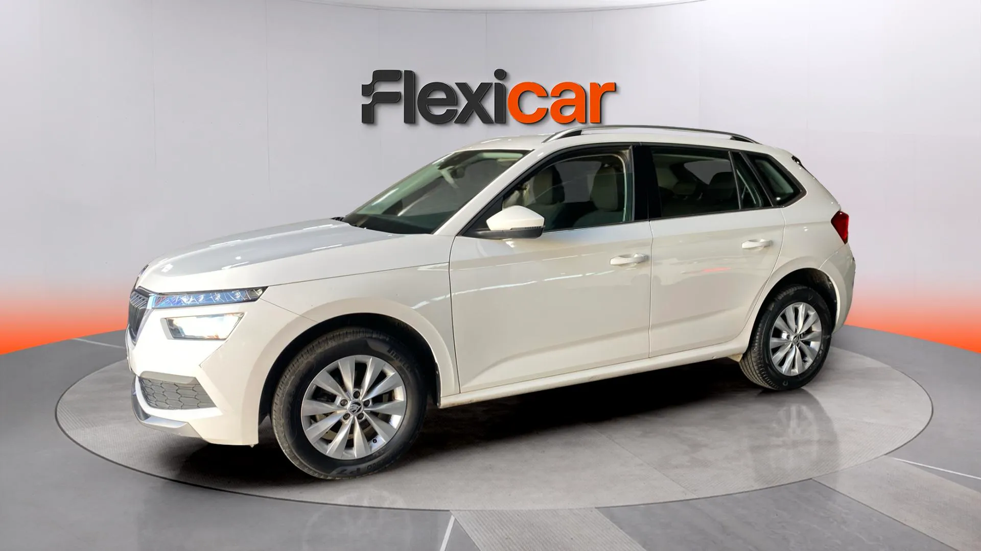 Škoda Kamiq 1.0 TSI DSG Ambition - foto 2
