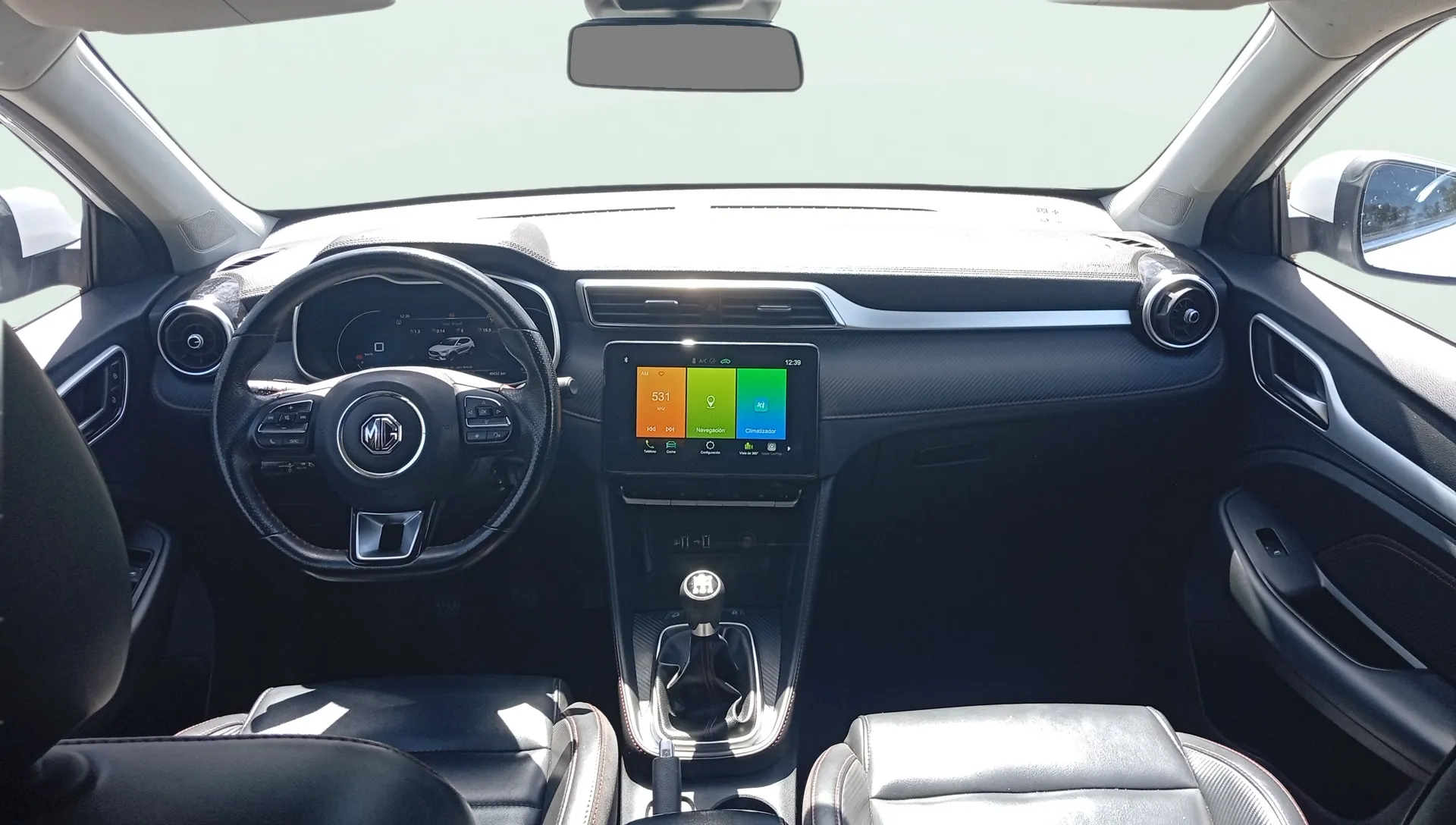 MG ZS 1.5 Luxury - foto 17