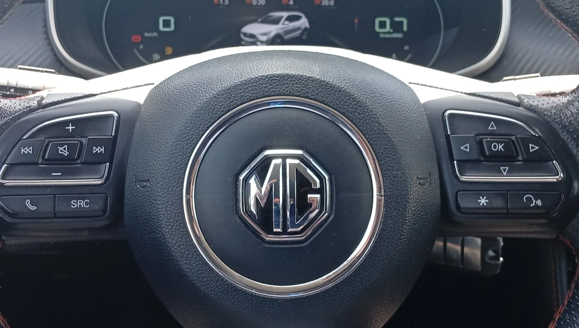 MG ZS 1.5 Luxury - foto 11