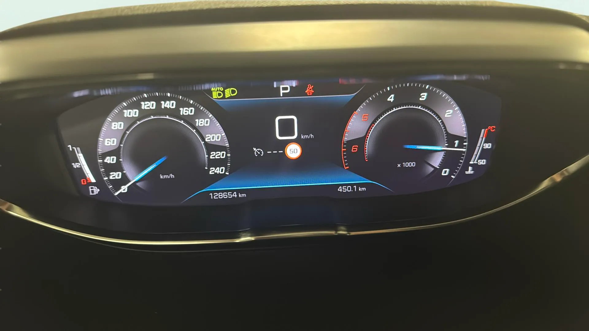 Peugeot 3008 1.5 BlueHDi Allure Pack EAT8 - foto 10