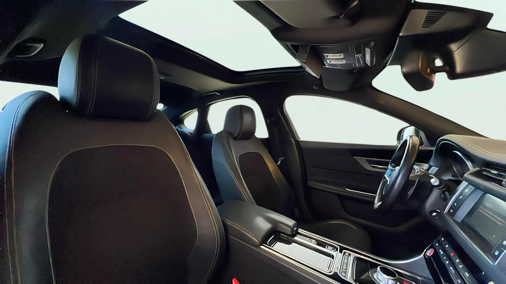 Jaguar XF 2.0D R-Sport - foto 21