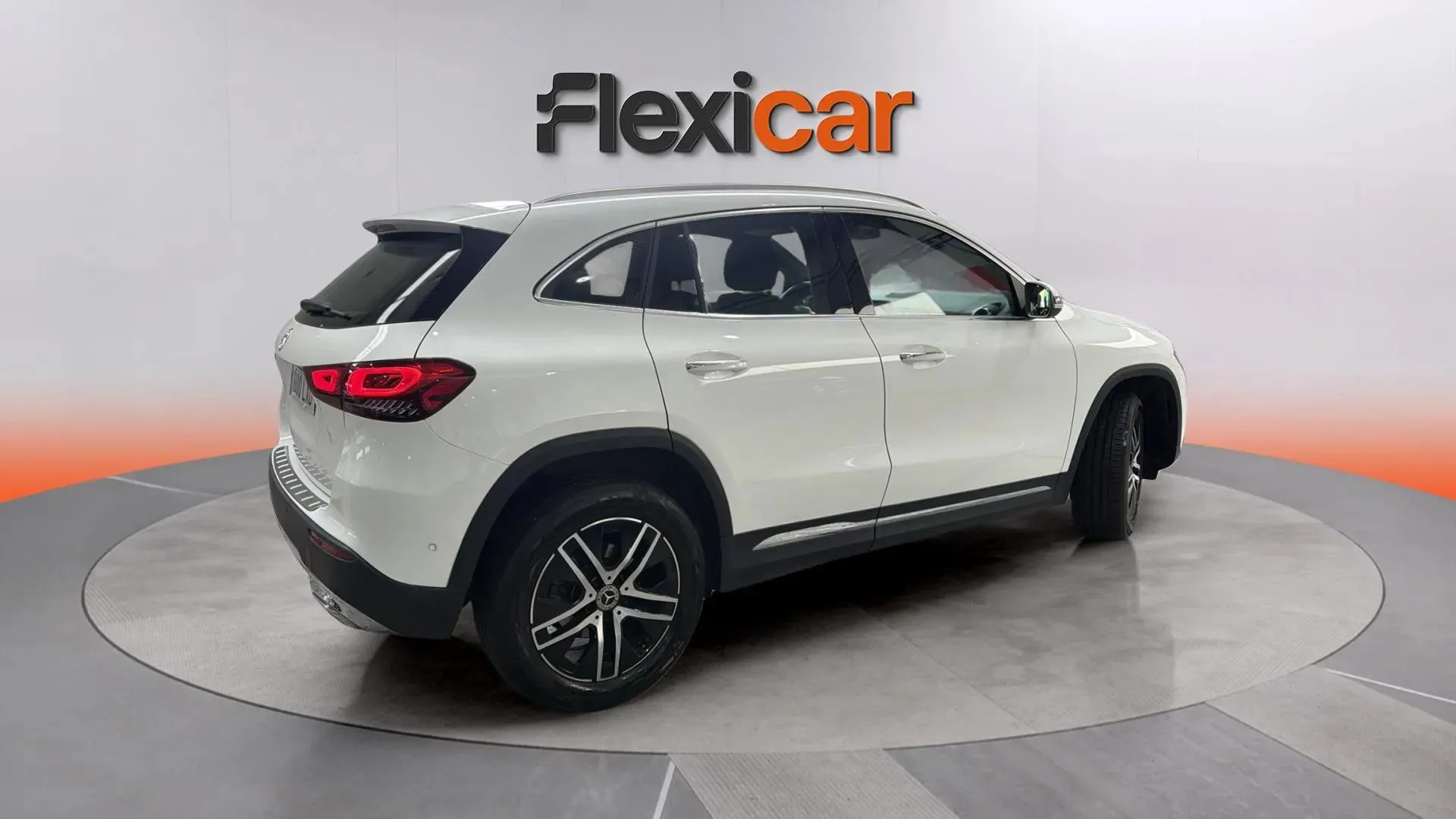 Mercedes-Benz GLA 200 - foto 5
