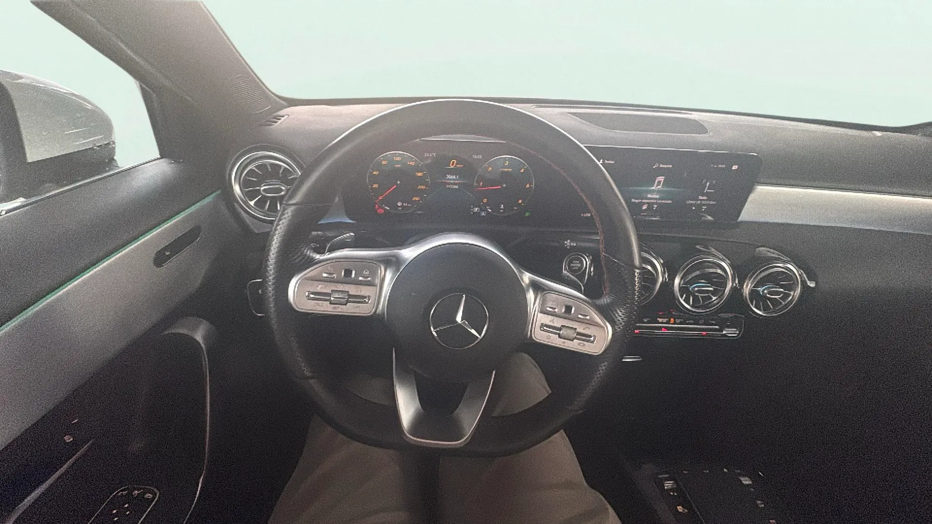 Mercedes-Benz Clase A A 200 d - foto 12