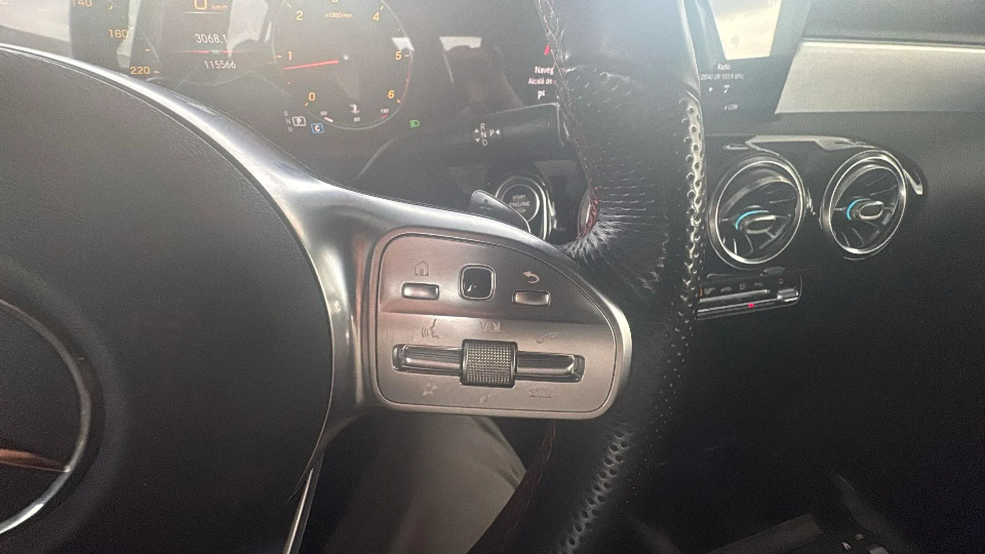 Mercedes-Benz Clase A A 200 d - foto 13