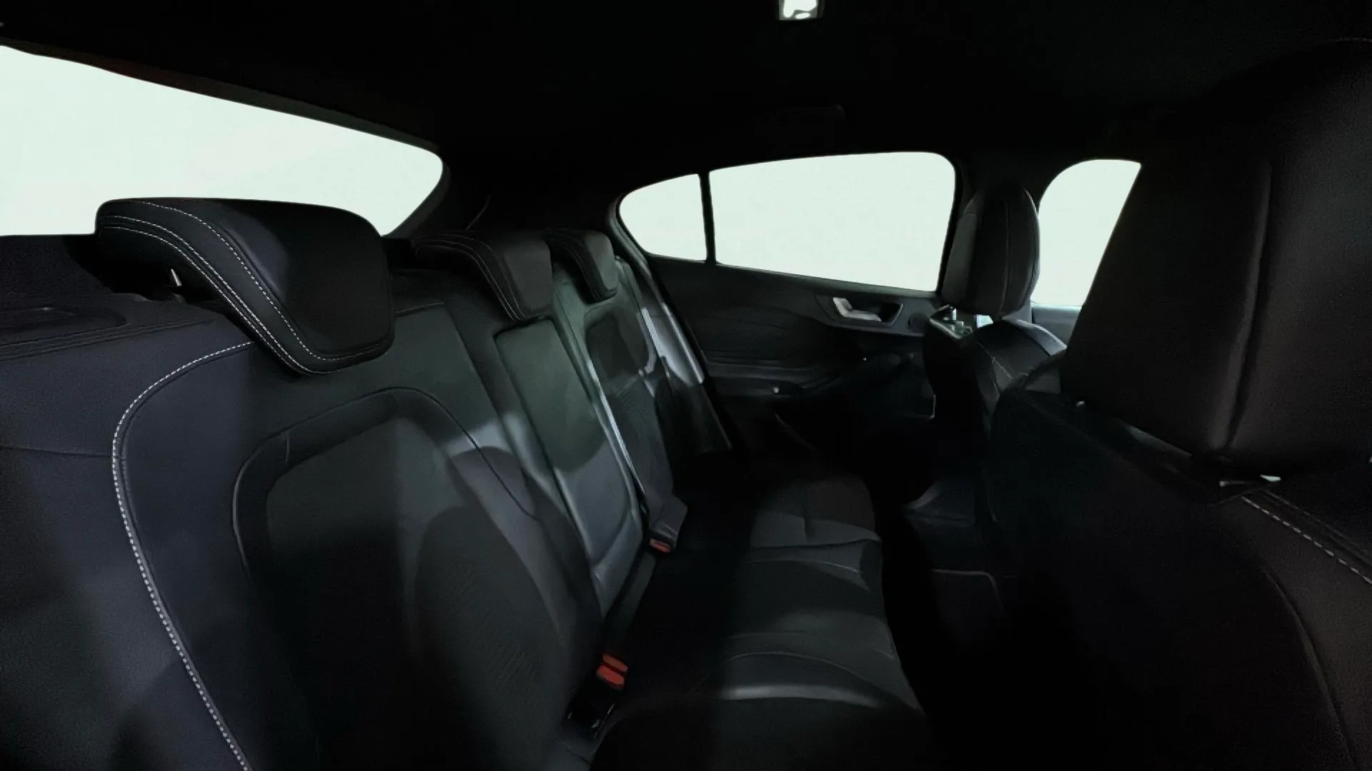 Ford Focus 2.3 EcoBoost ST 3 - foto 14