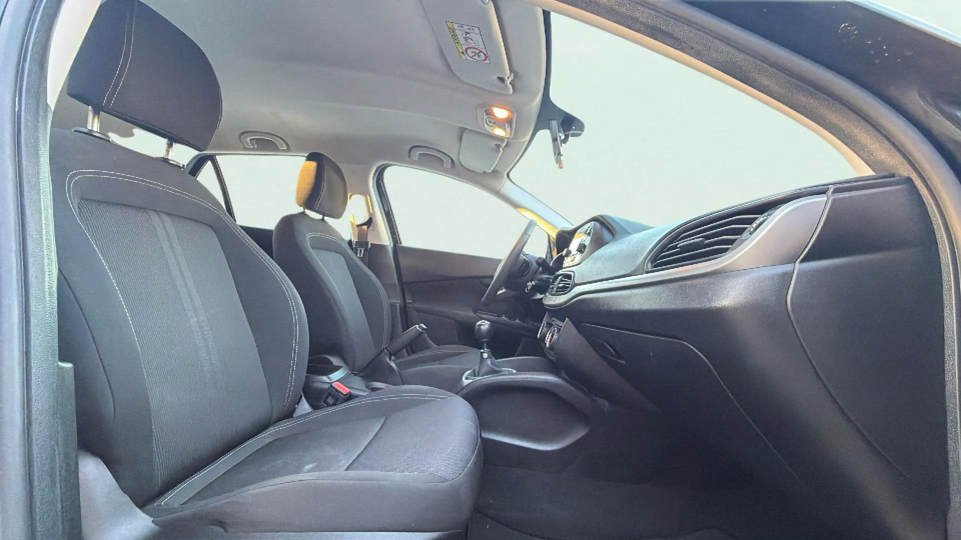 Fiat Tipo 1.4 Easy gasolina/GLP SW - foto 12