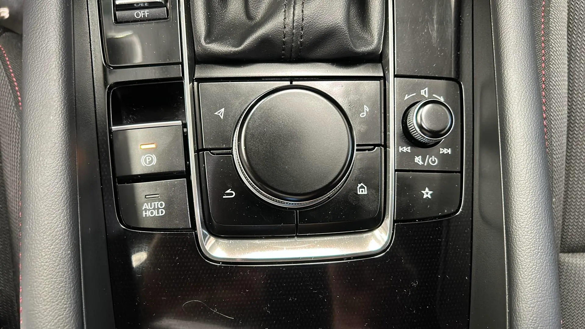 Mazda Mazda3 2.0 e-Skyactiv-G Zenith - foto 27