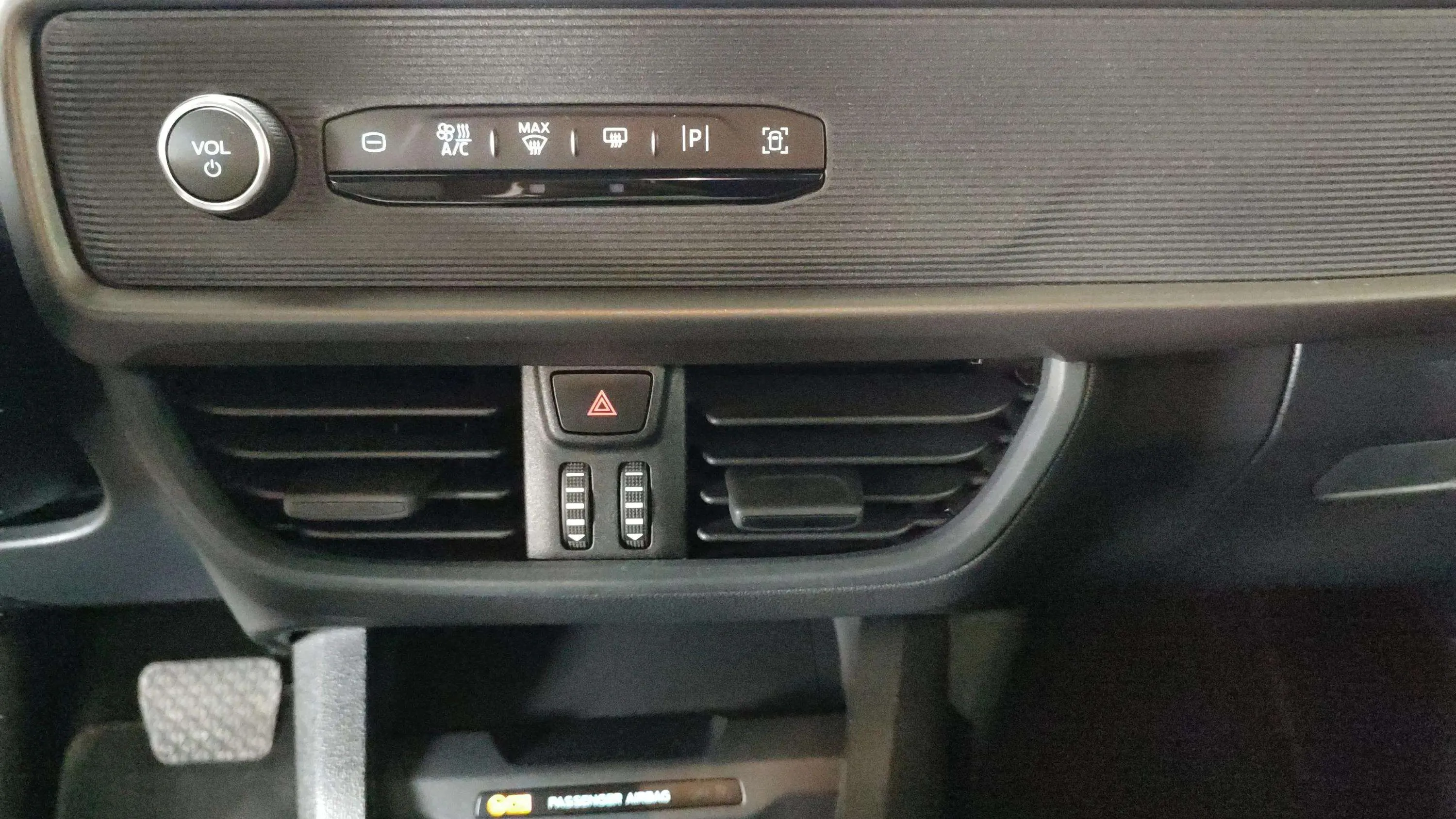 Ford Tourneo Courier 1.0 EcoBoost Trend - foto 17
