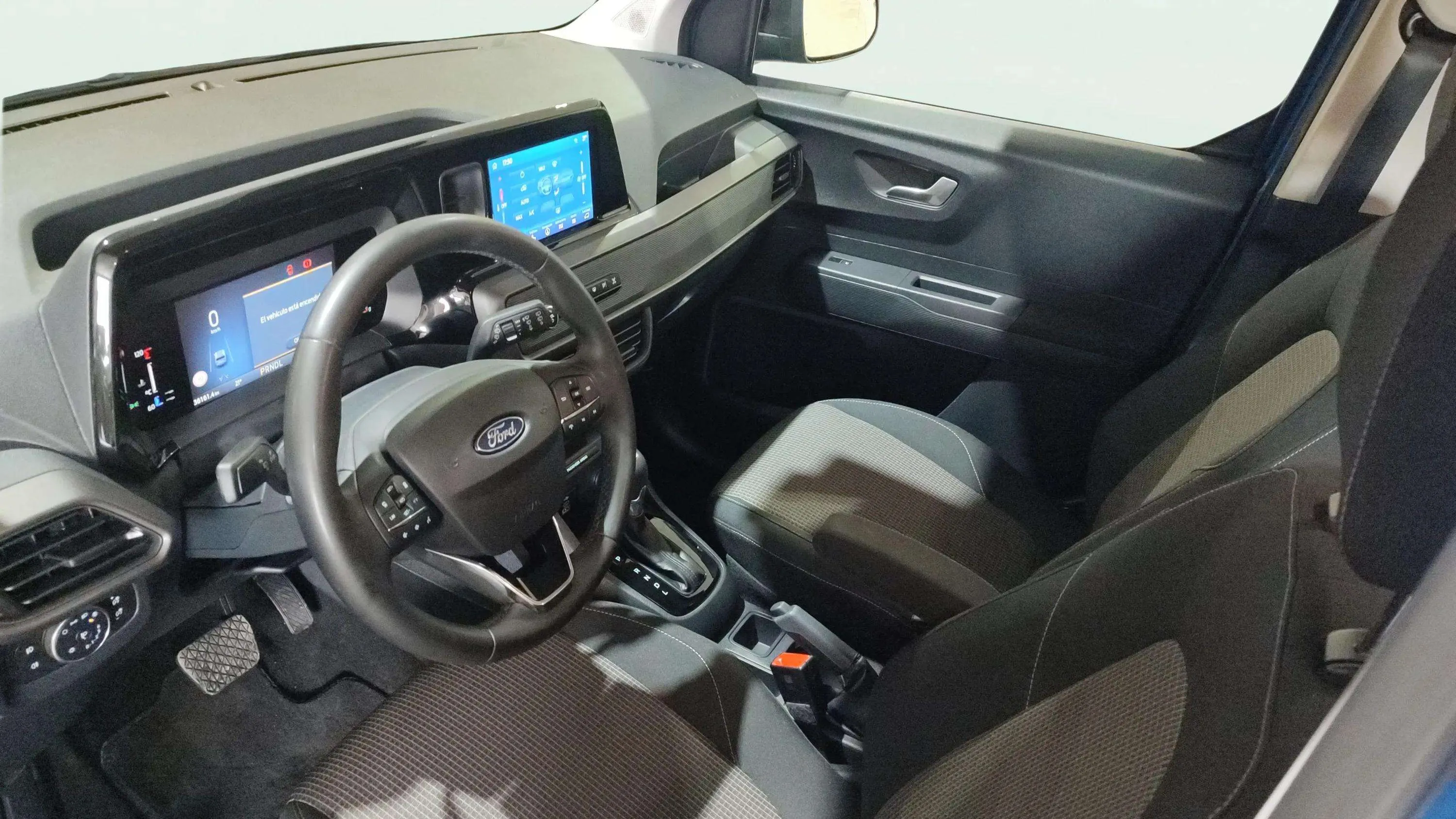 Ford Tourneo Courier 1.0 EcoBoost Trend - foto 7