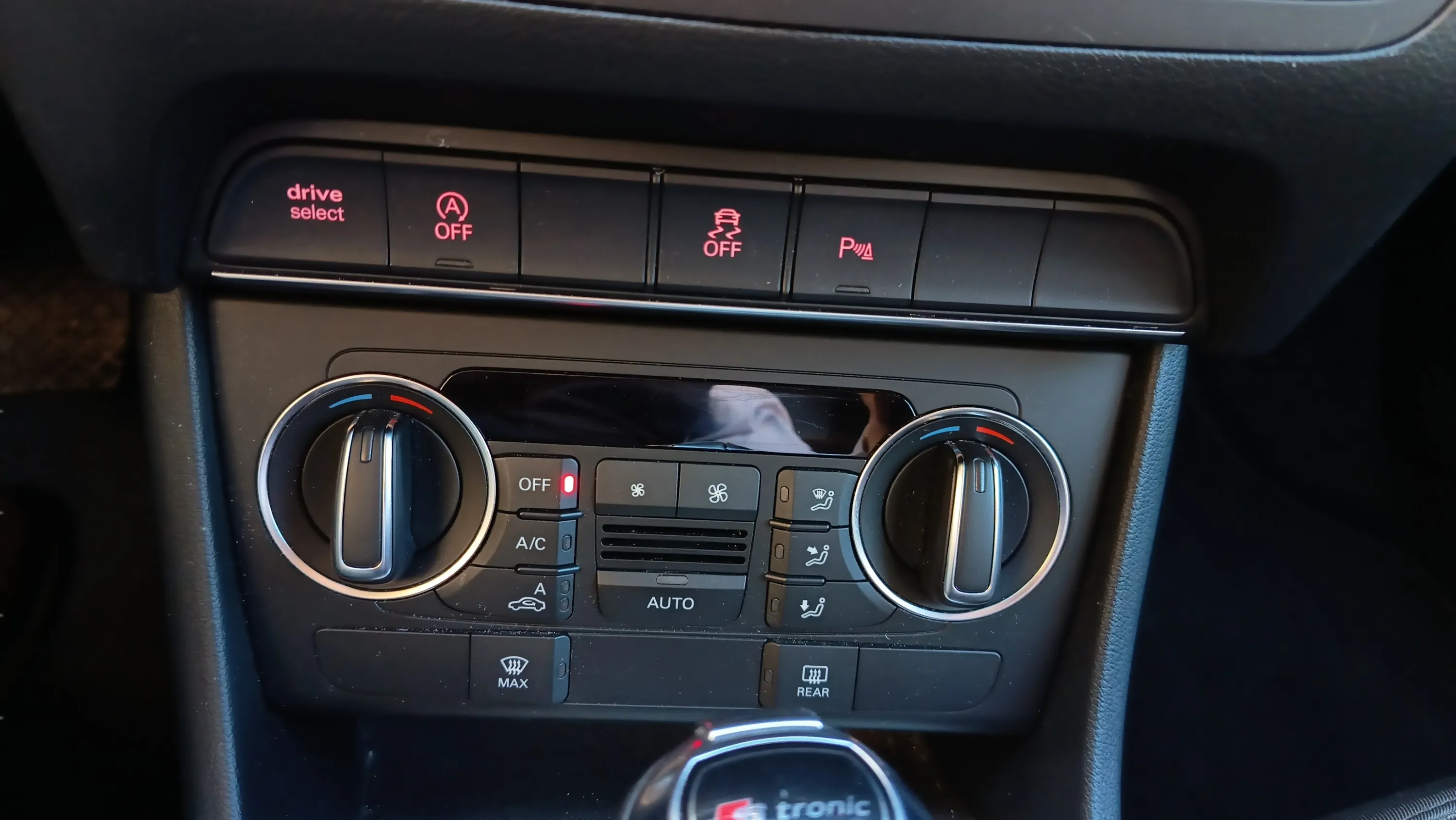 Audi Q3 2.0 TDI quattro S tronic - foto 14