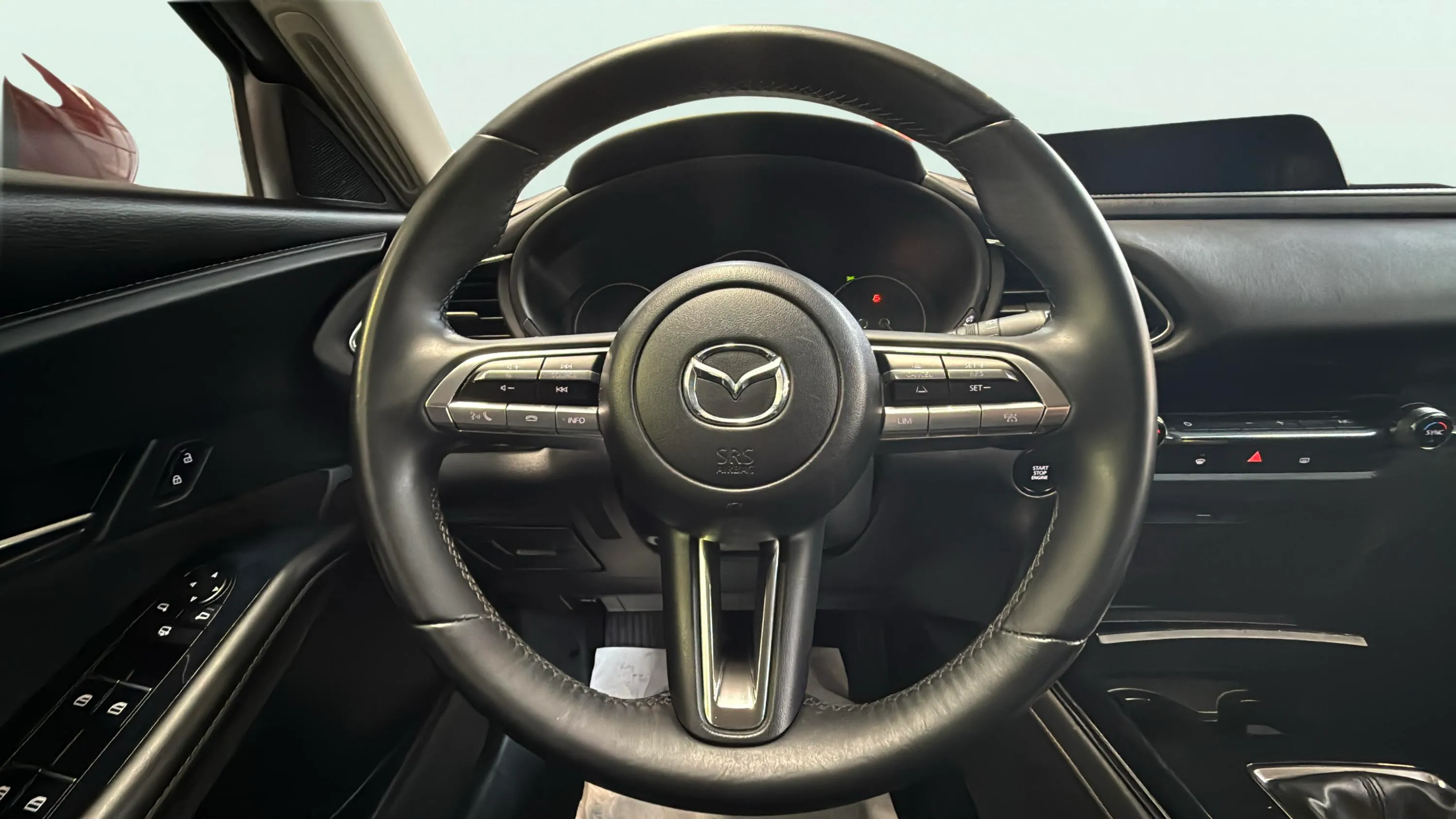 Mazda CX-30 e-SKYACTIV-X 2.0 Evolution - foto 15