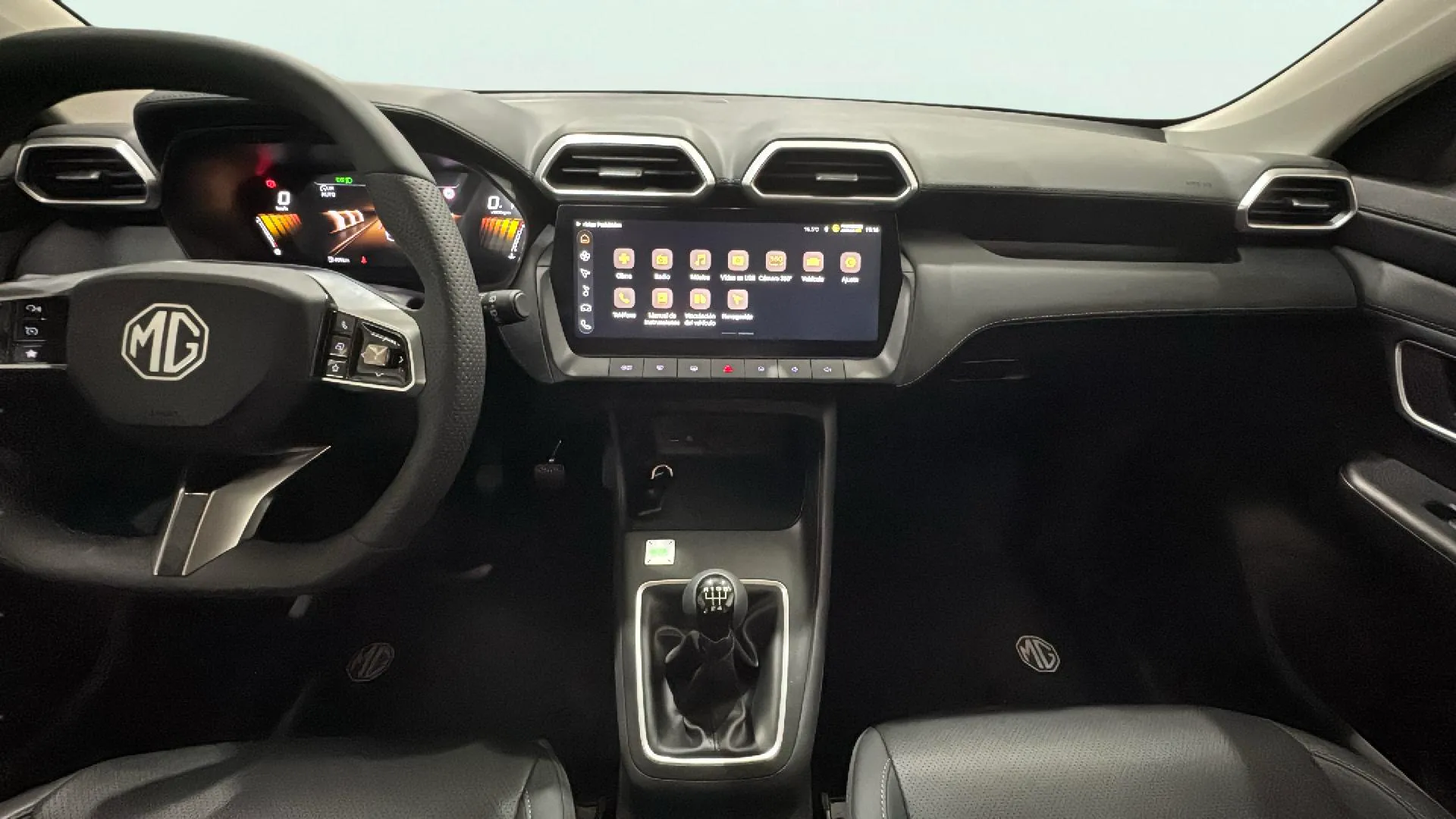 MG ZS 1.5 Luxury - foto 11