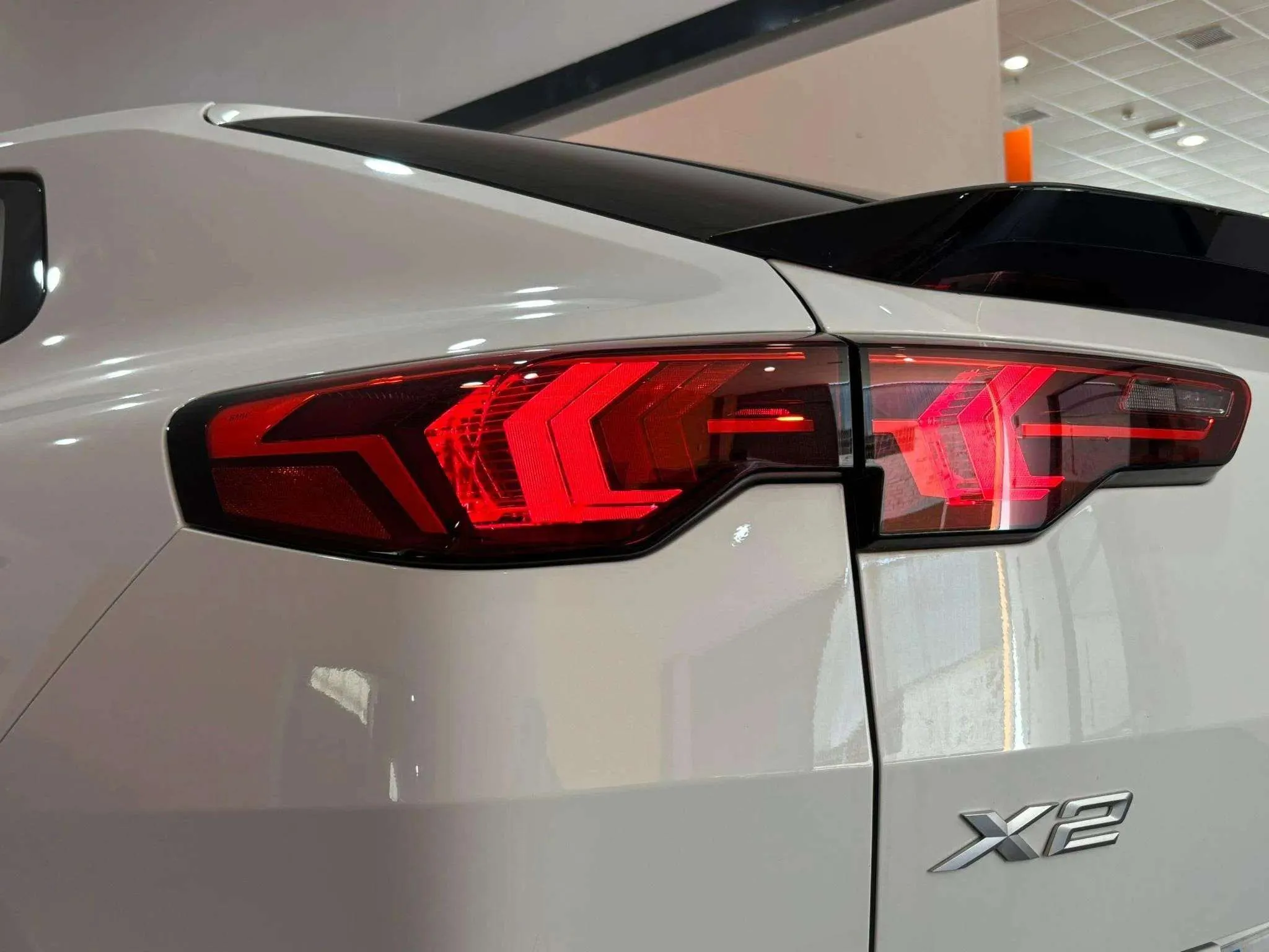 BMW X2 sDrive18d - foto 9