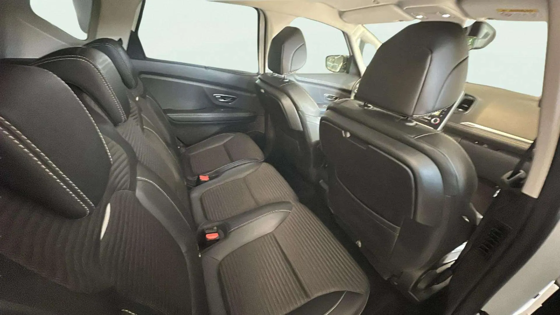 Renault Scénic Intens Energy dCi - foto 11