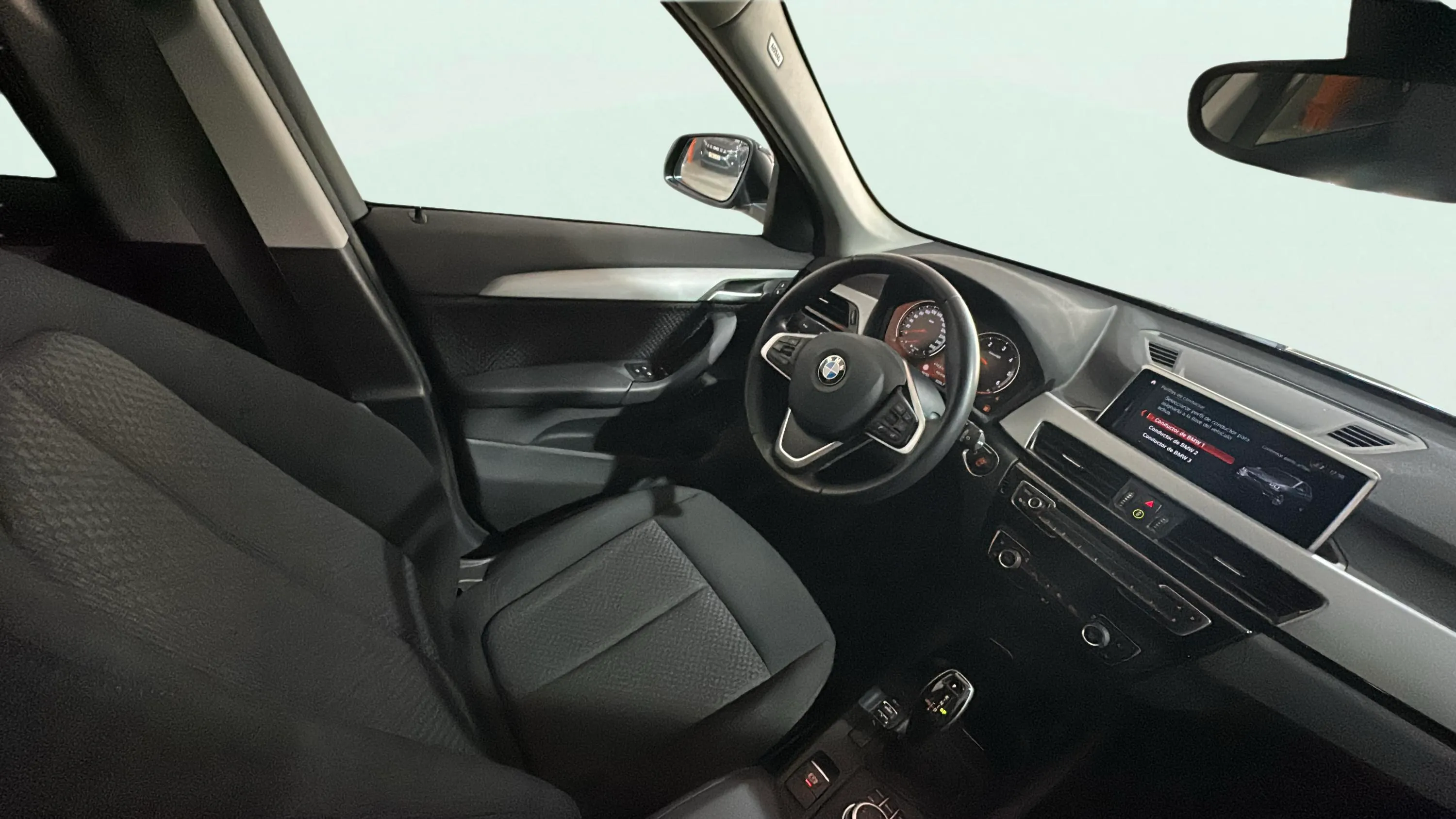 BMW X1 sDrive18d - foto 9