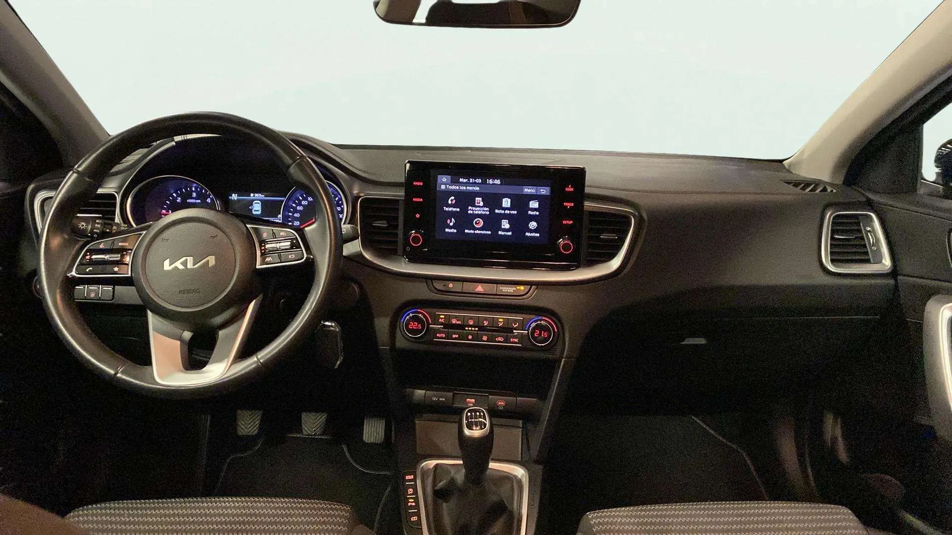 Kia Ceed 1.6 MHEV iMT Drive - foto 11