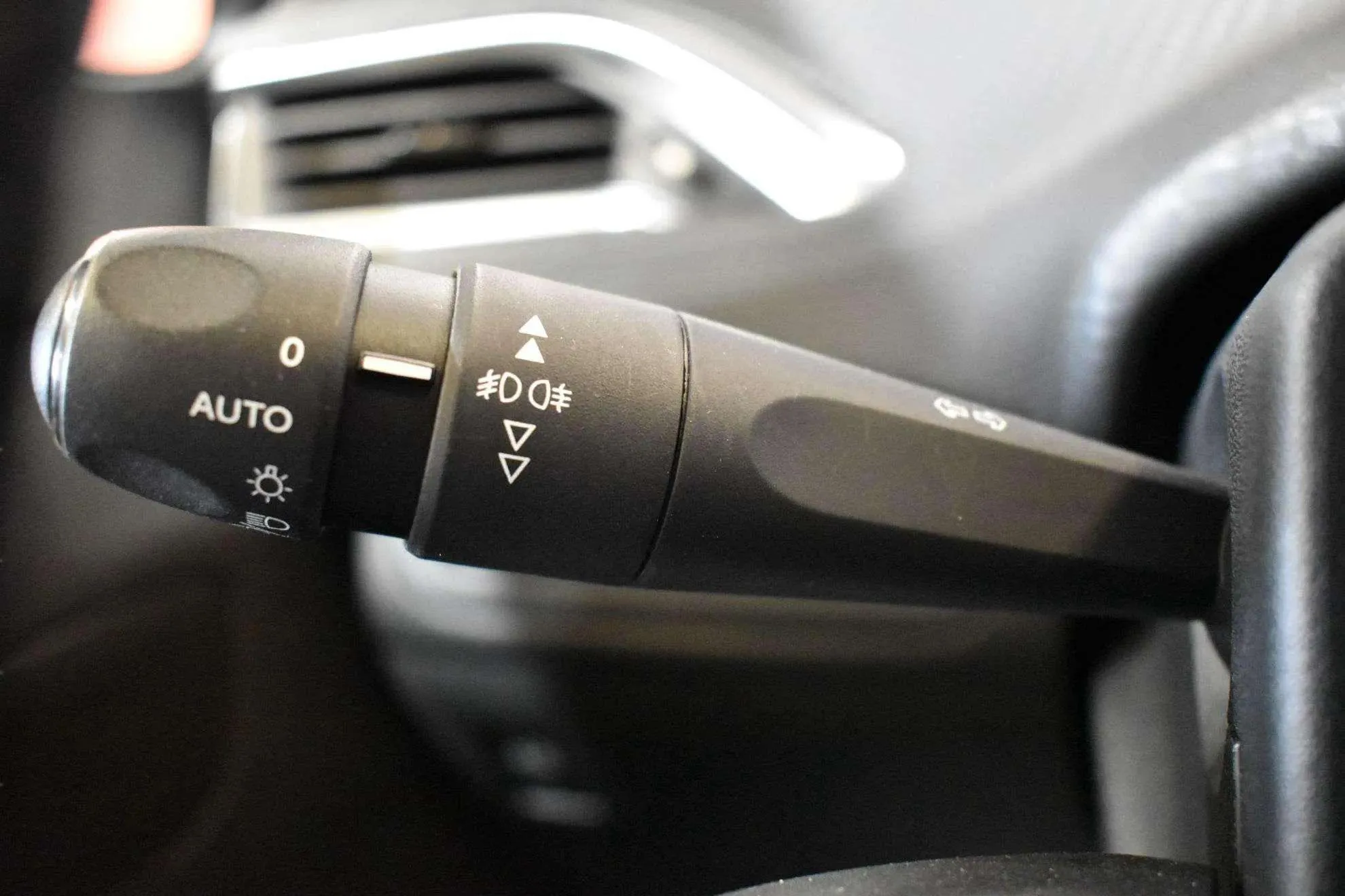 Peugeot 2008 Access 1.2L PureTech - foto 13