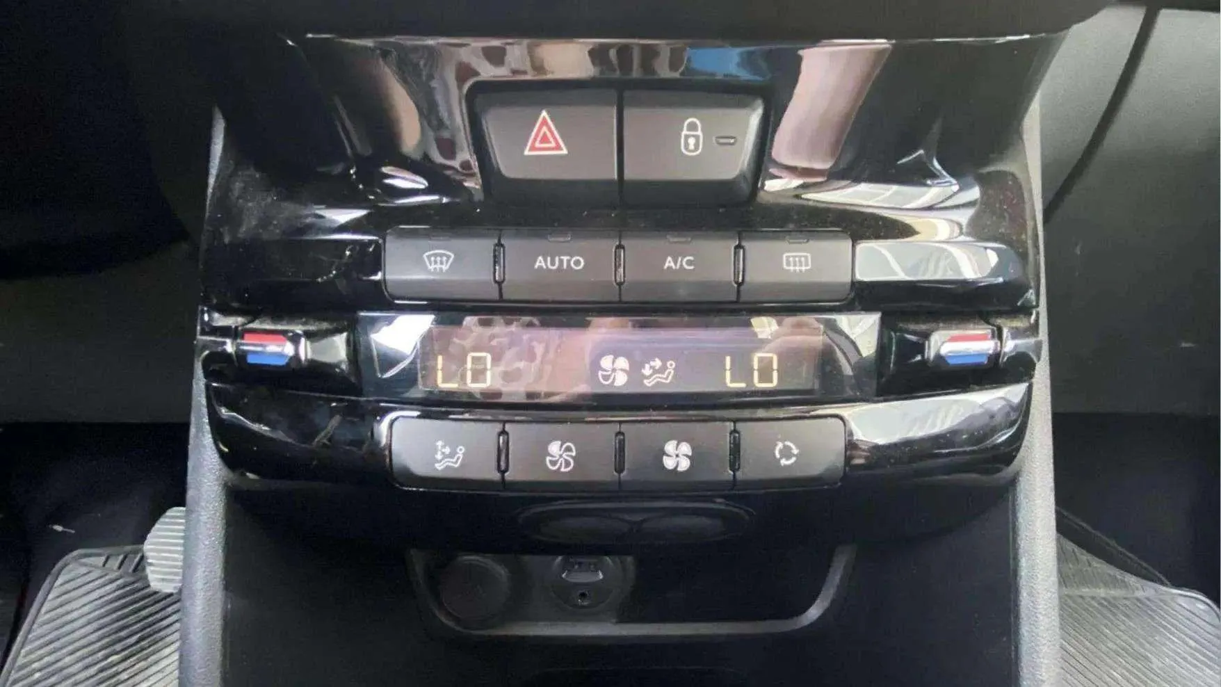 Peugeot 2008 Access 1.2L PureTech - foto 19