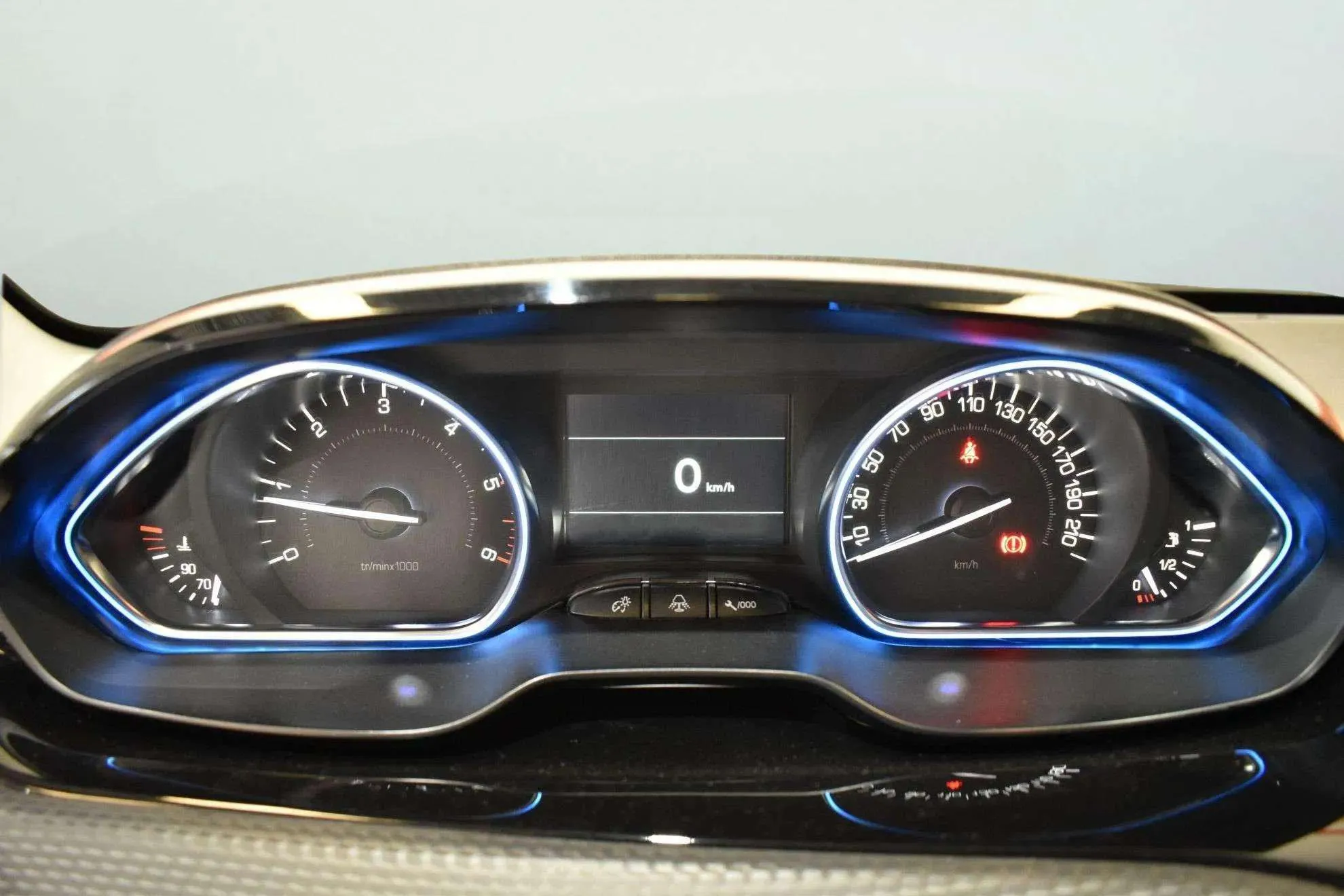Peugeot 2008 Access 1.2L PureTech - foto 11