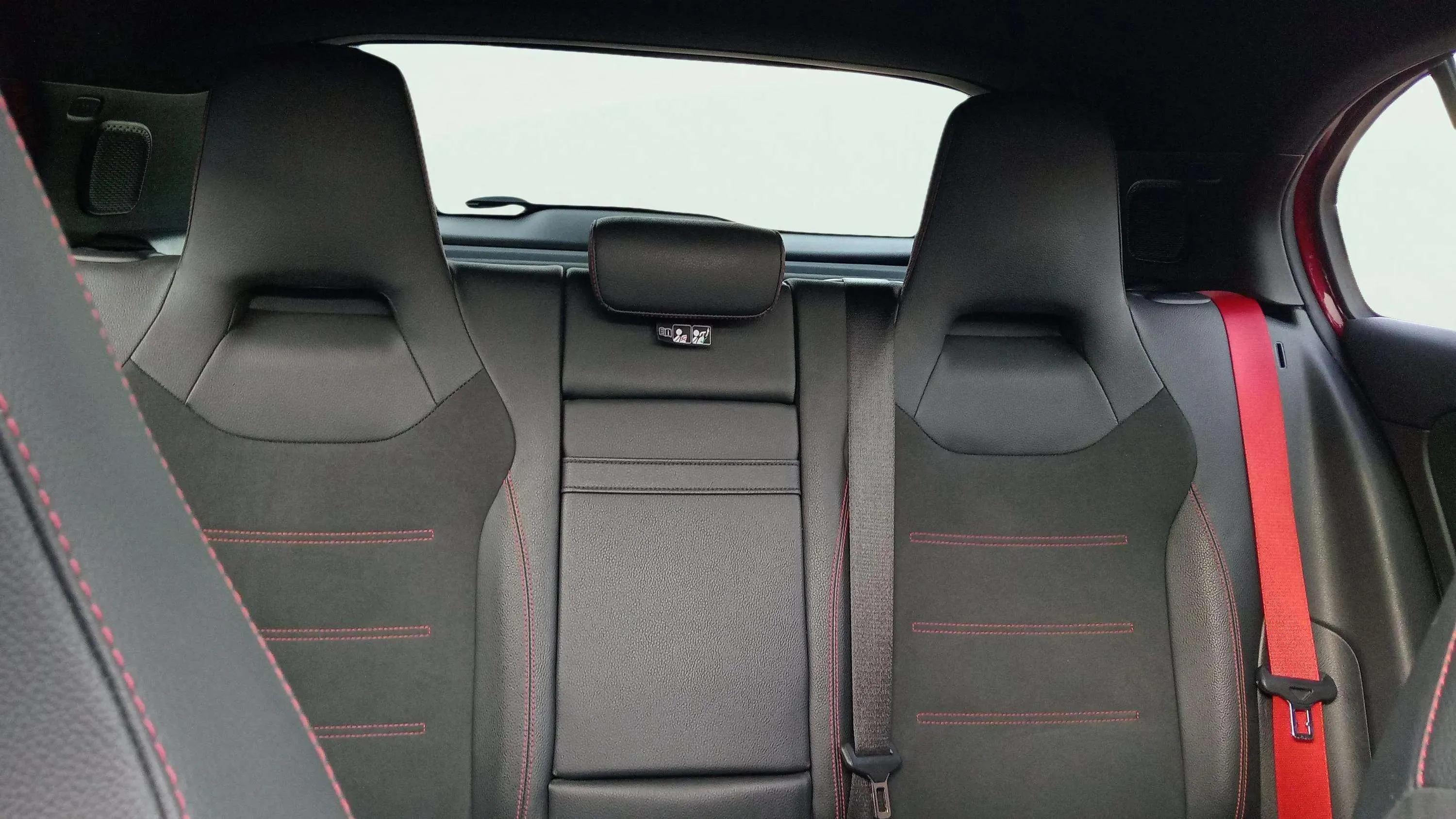 Mercedes-Benz Clase A Mercedes-AMG A 35 4MATIC+ - foto 26
