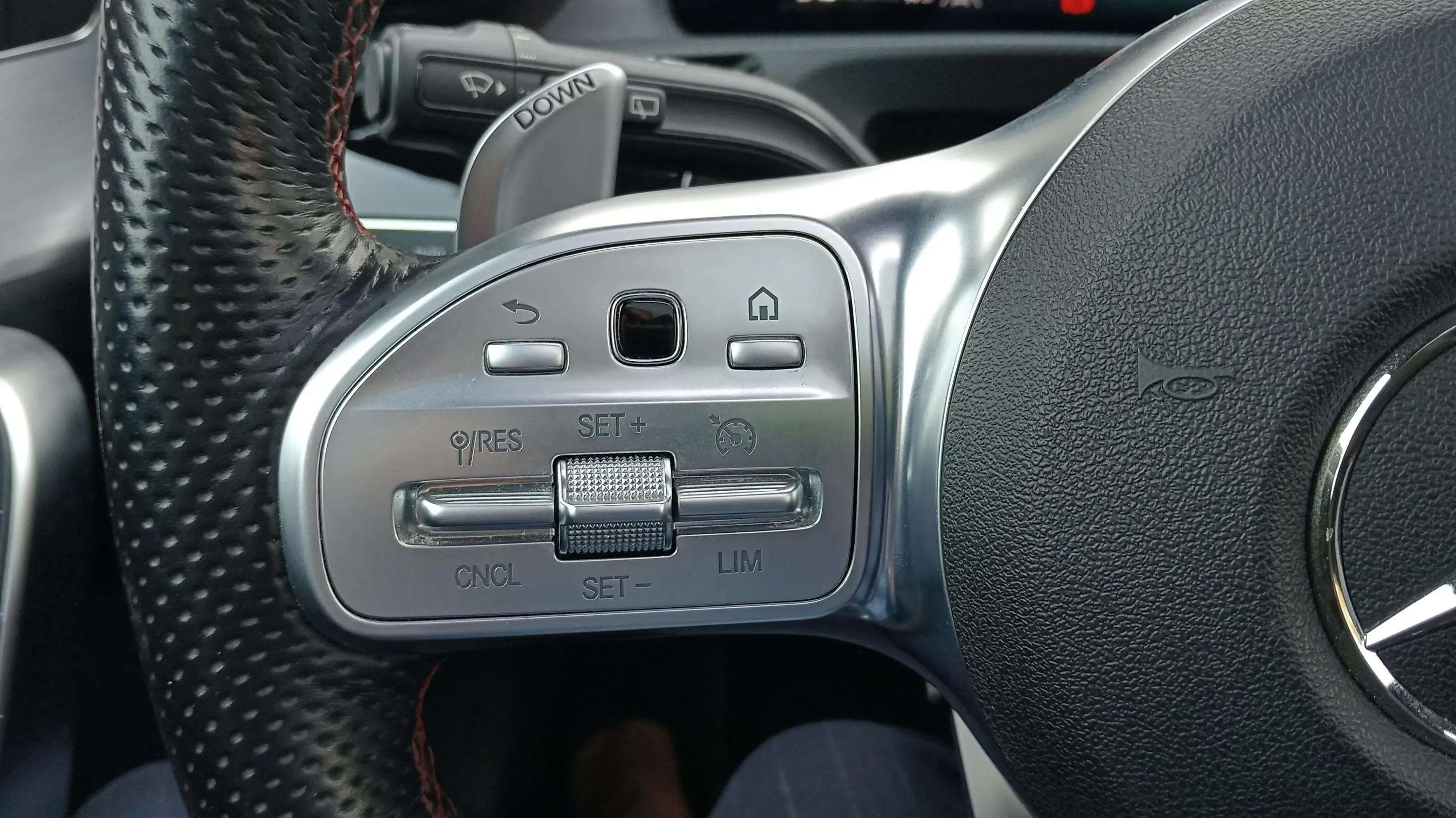 Mercedes-Benz Clase A Mercedes-AMG A 35 4MATIC+ - foto 20