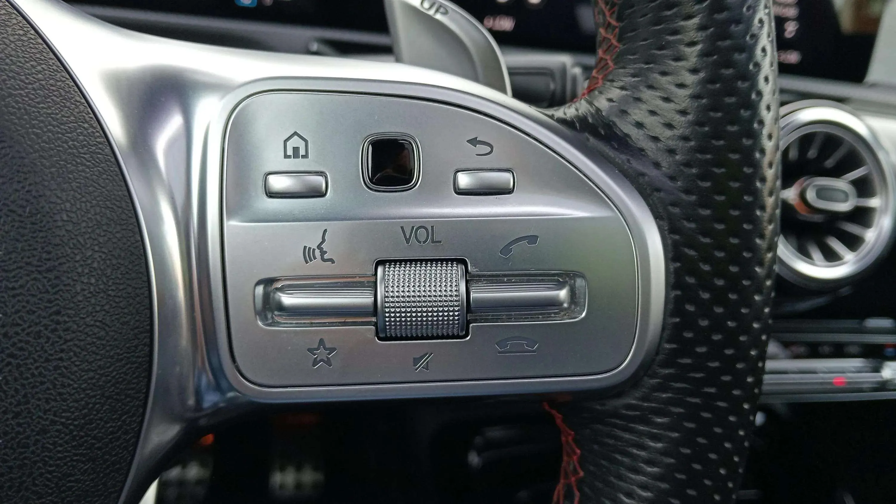 Mercedes-Benz Clase A Mercedes-AMG A 35 4MATIC+ - foto 21