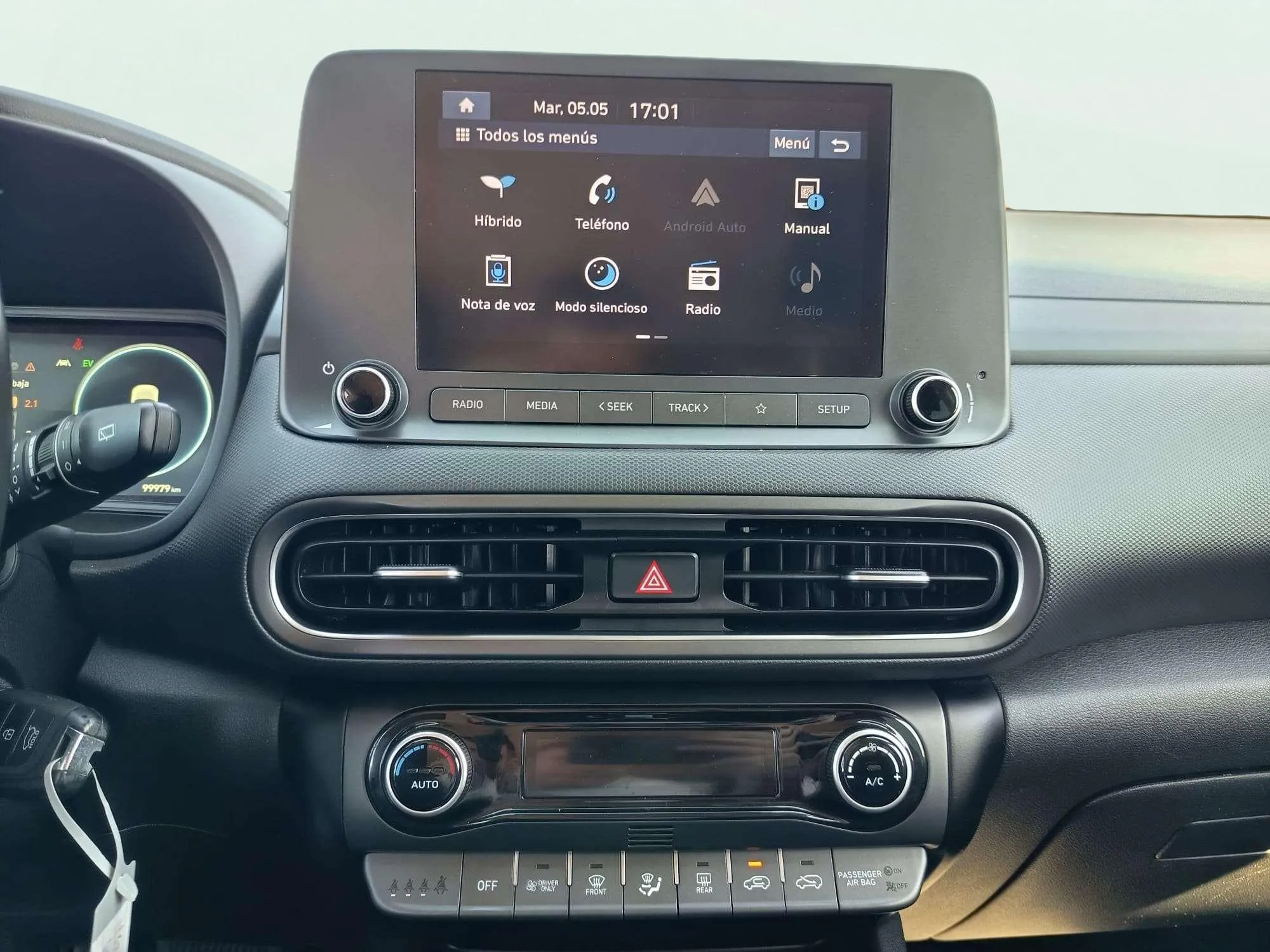 Hyundai Kona 1.6 GDI HEV Maxx DCT - foto 15